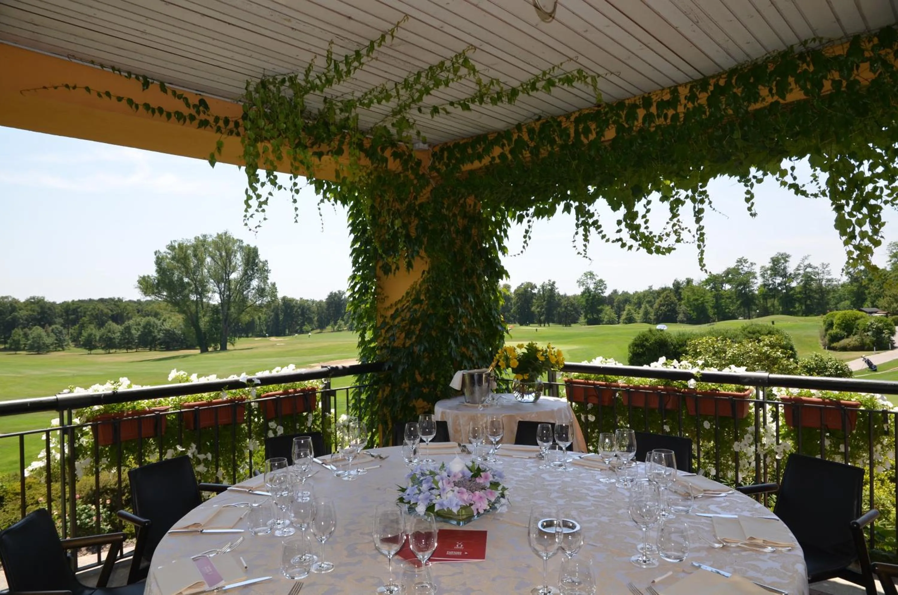 Restaurant/places to eat in Golf Hotel Castelconturbia