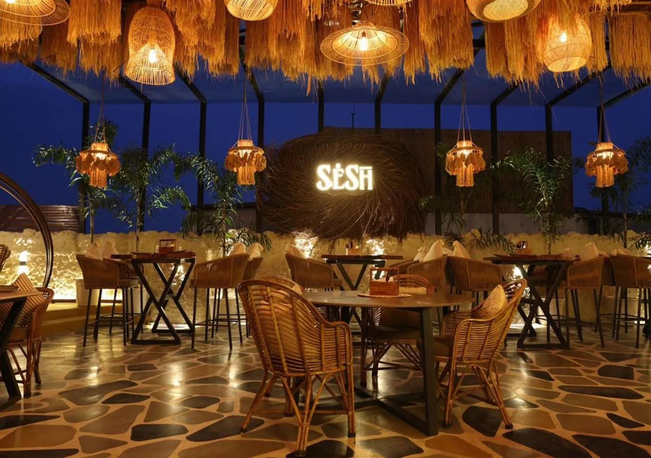 Restaurant/places to eat in Town Pallace Inn - Hotel in New Delhi