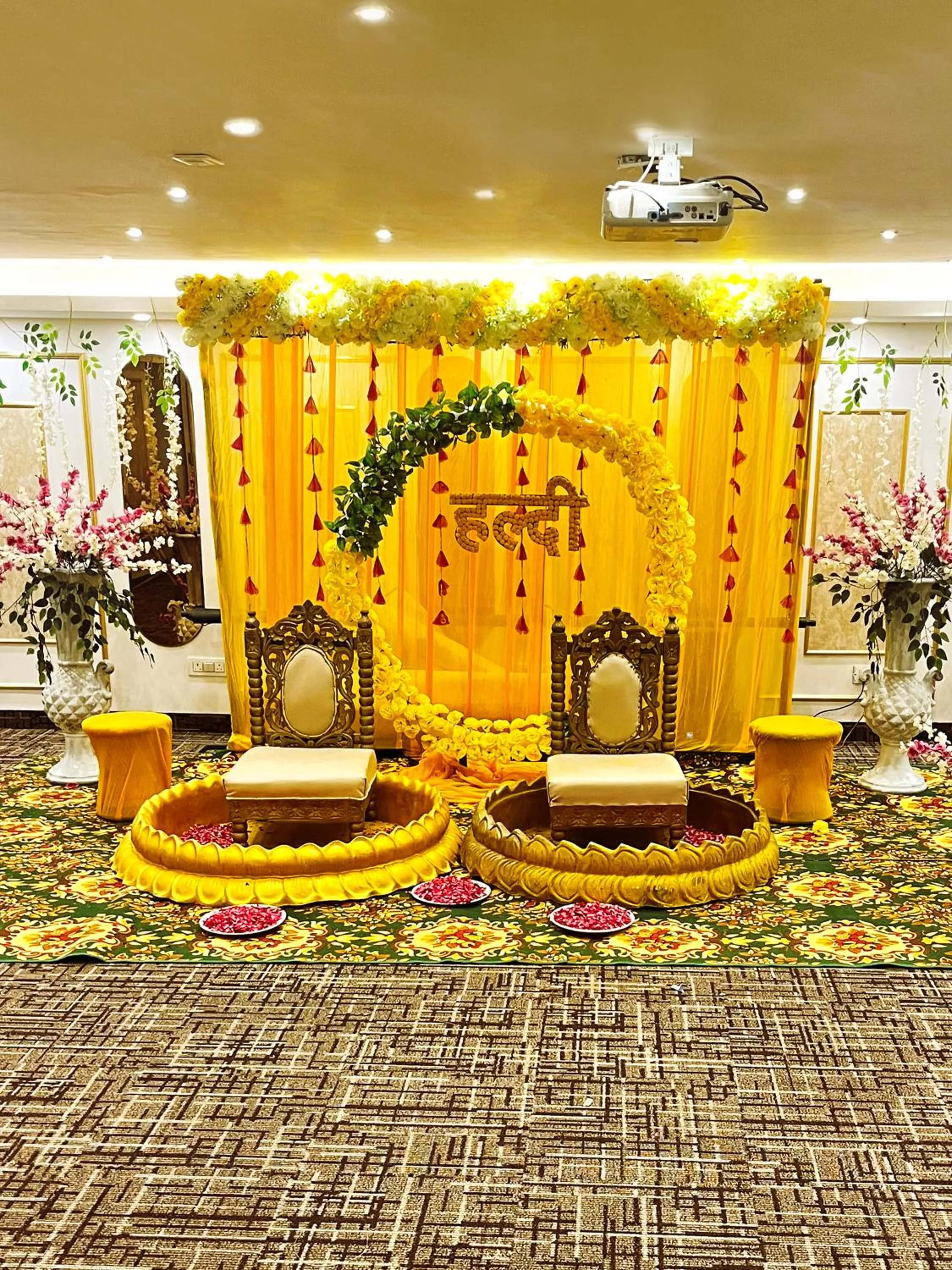 Patio in Town Pallace Inn - Hotel in New Delhi