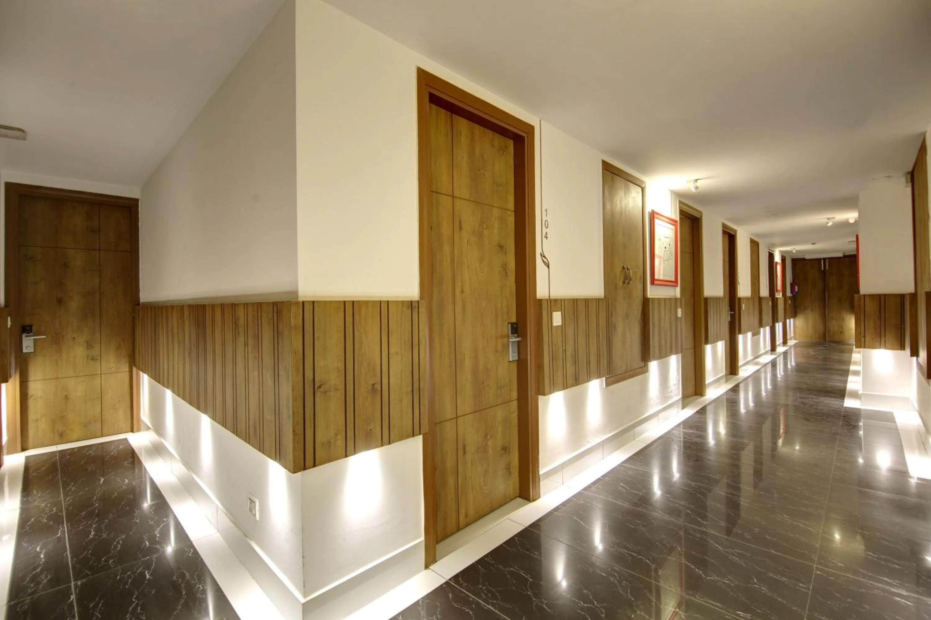 Lobby or reception in Town Pallace Inn - Hotel in New Delhi