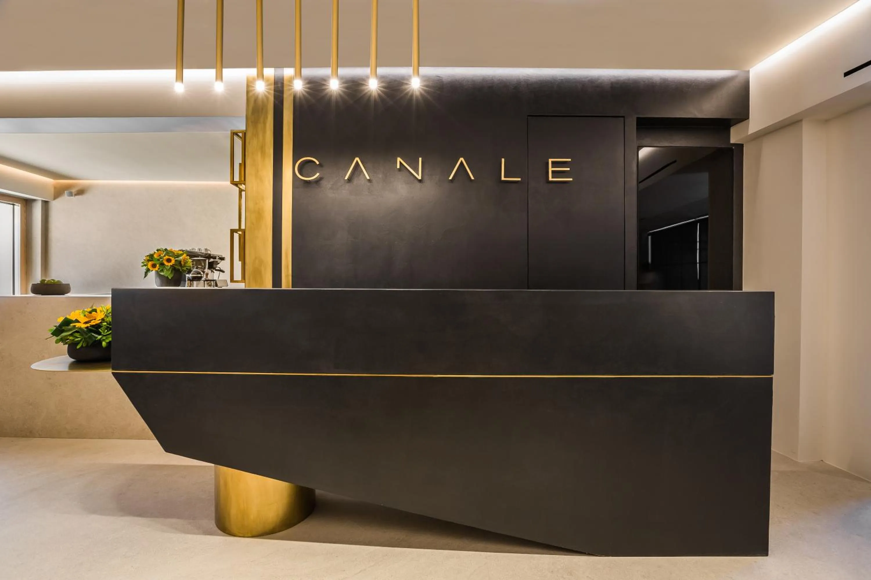 Lobby or reception in Canale Hotel & Suites