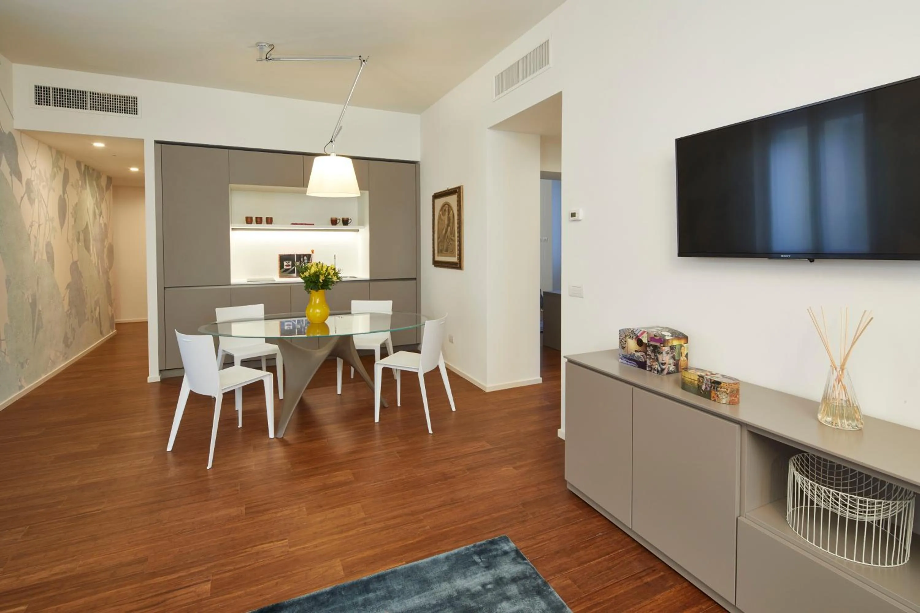 TV and multimedia in Ariosto Social Club