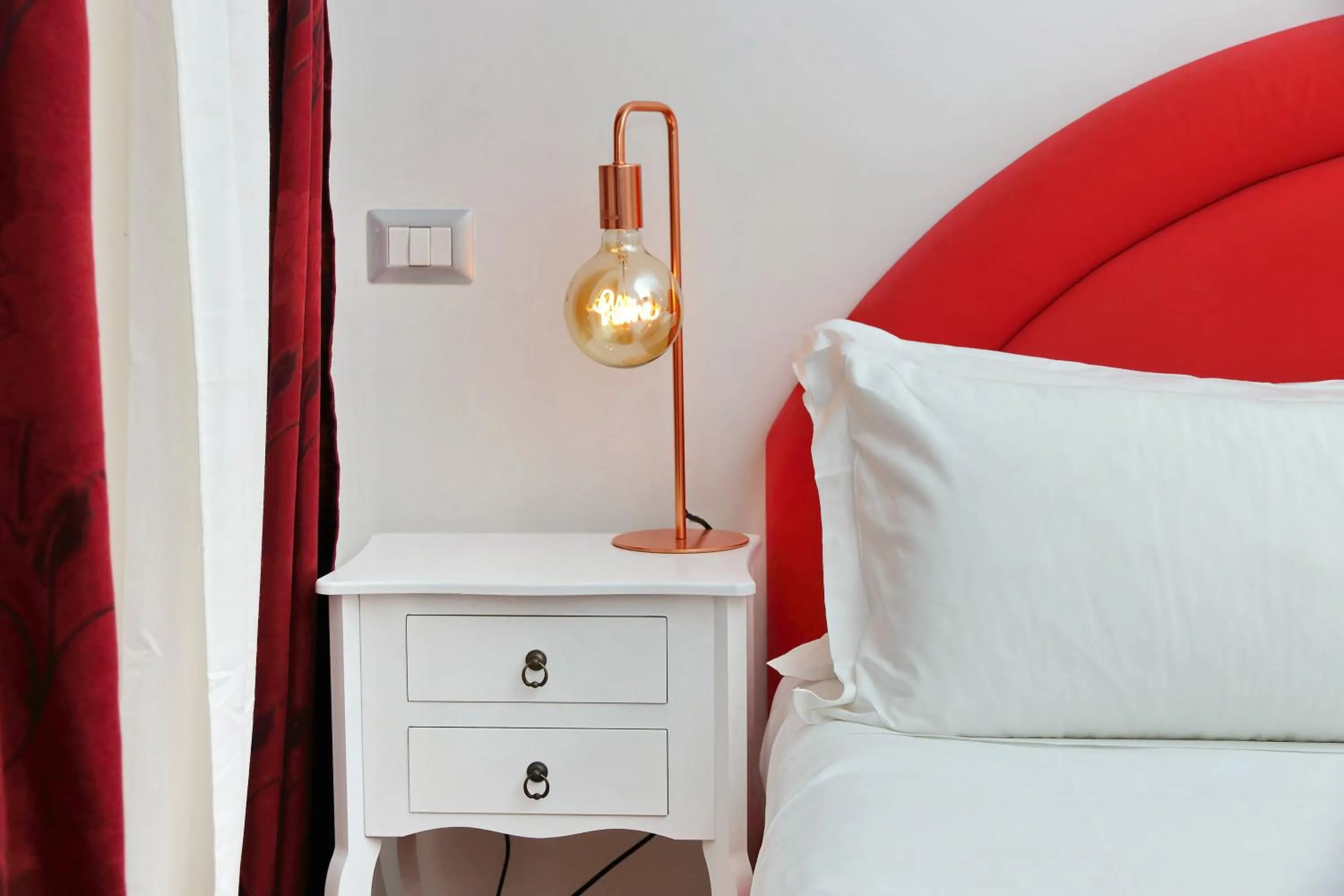 Bed in Dream City Rome