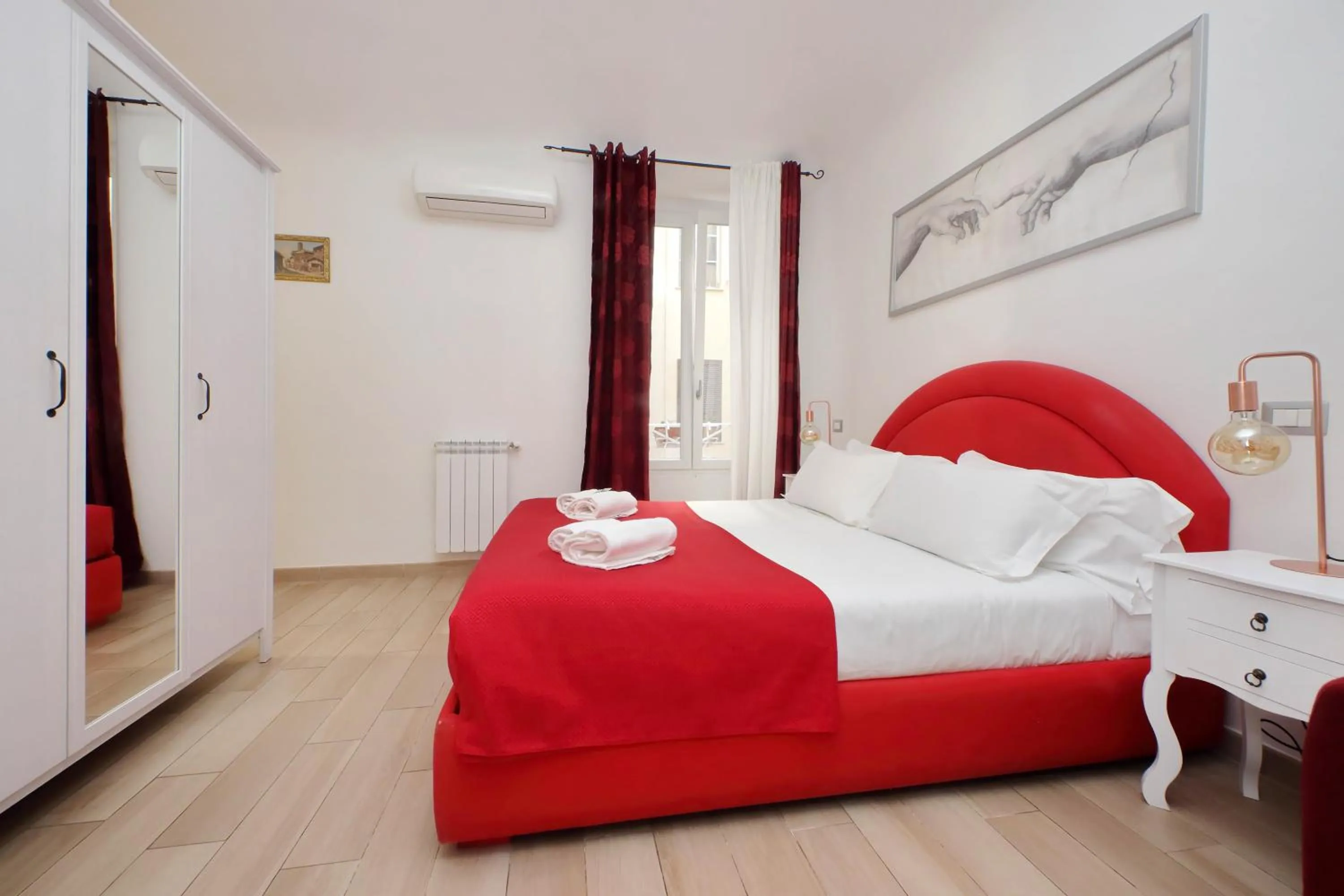 Bed in Dream City Rome