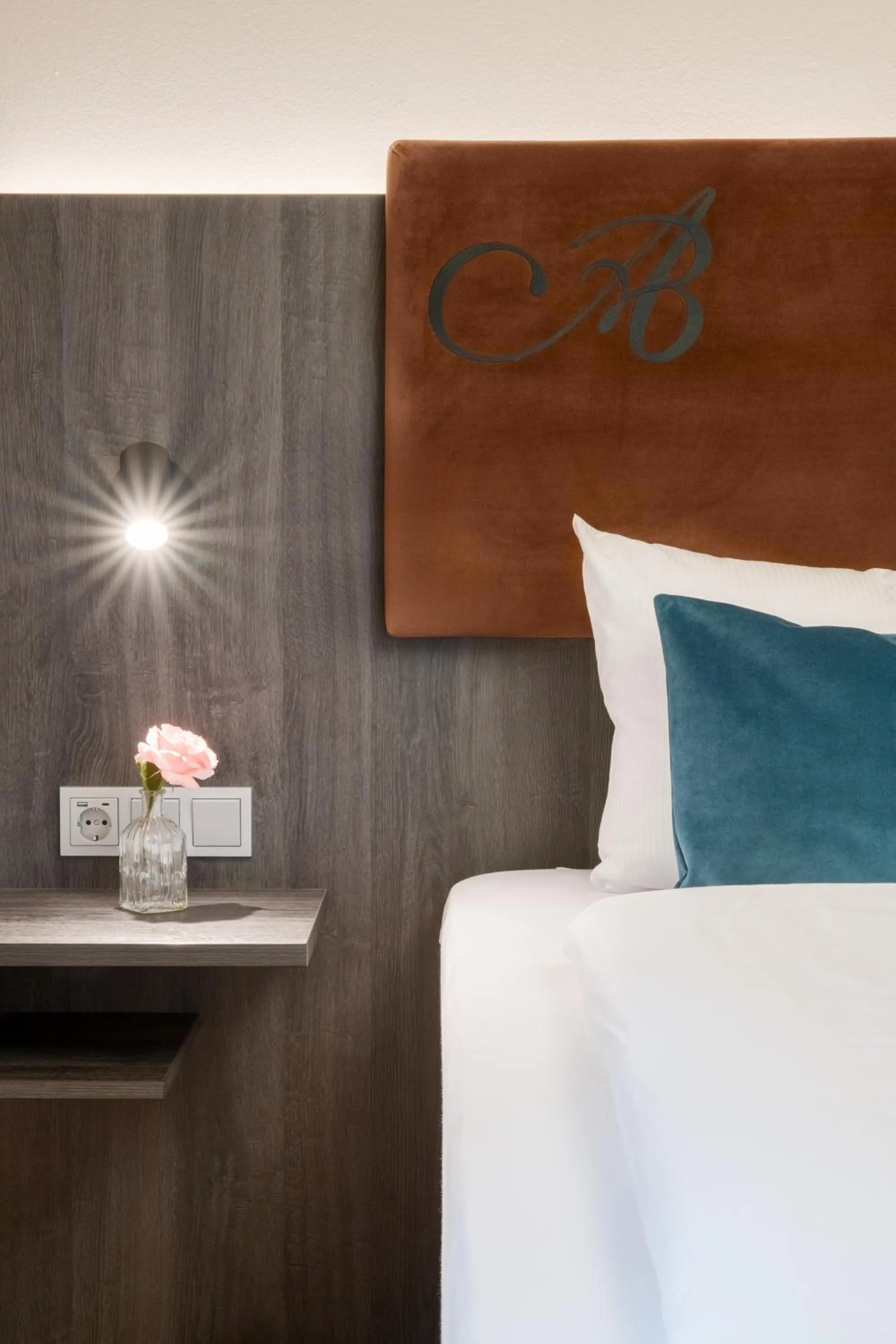 Bed in Hotel Aiterbach am Chiemsee