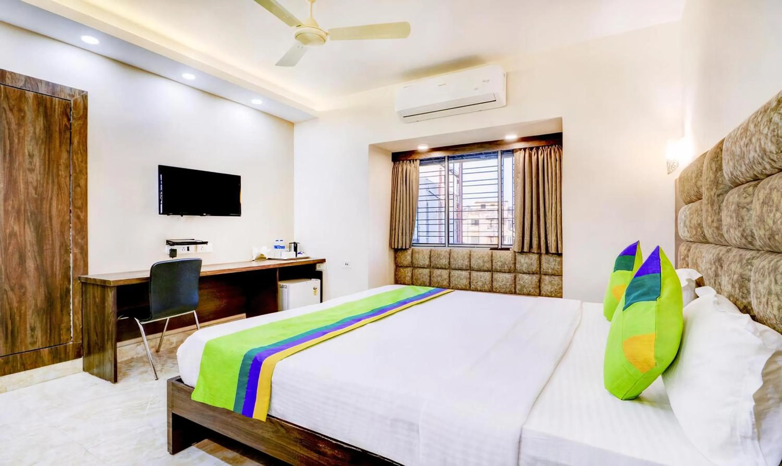 Bedroom, Bed in Hotel Bandhan Residency