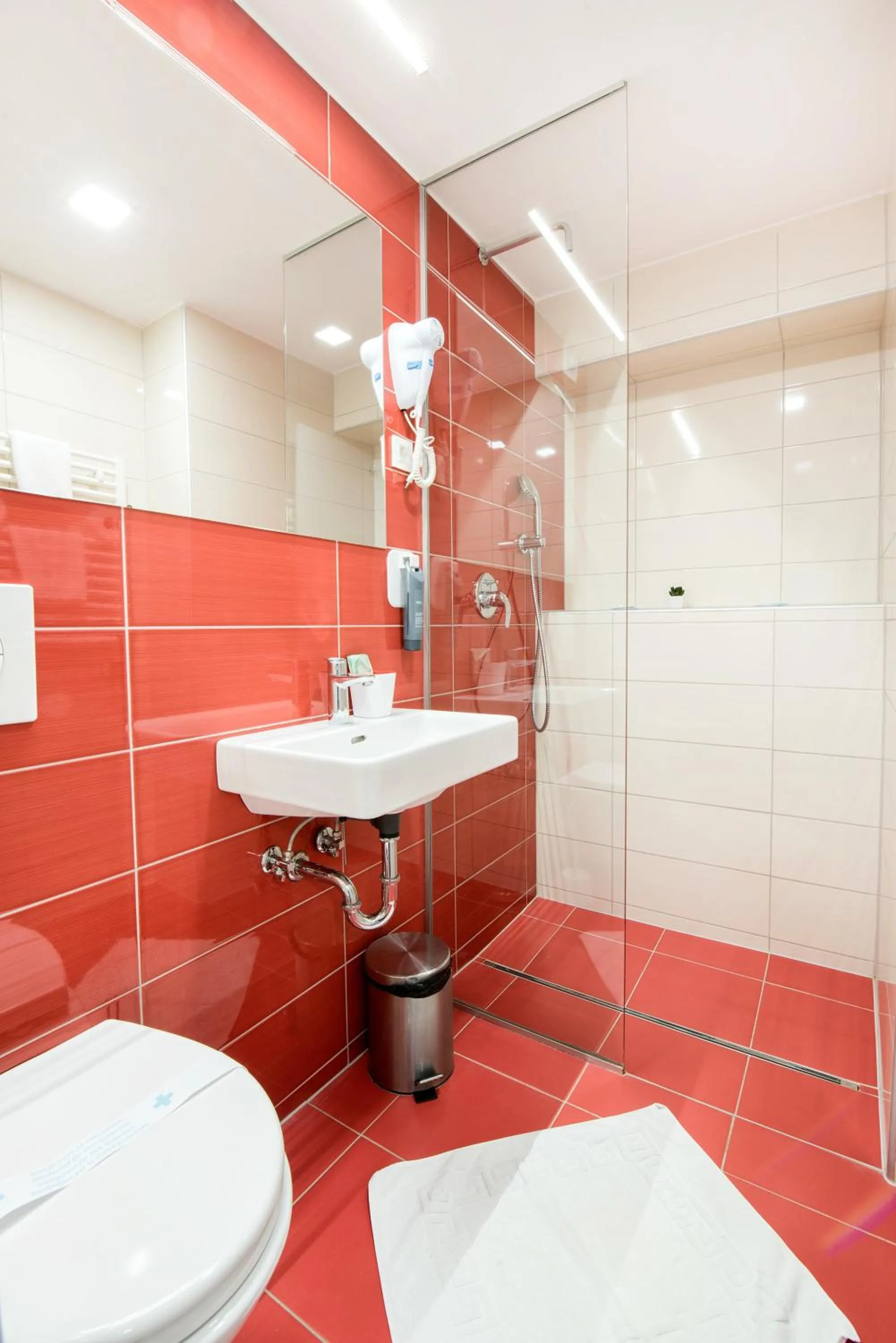 Bathroom in Tia Apartments and Rooms