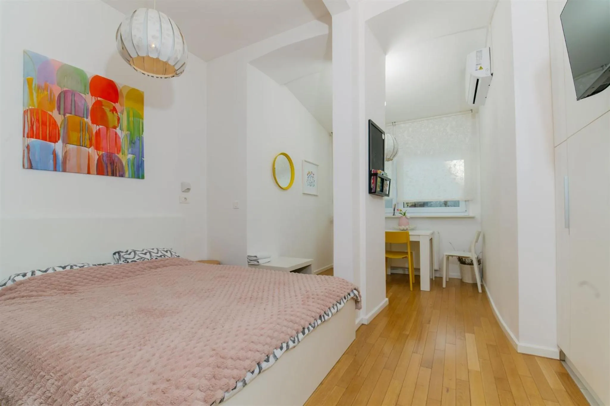 Communal lounge/ TV room, Bed in Tia Apartments and Rooms