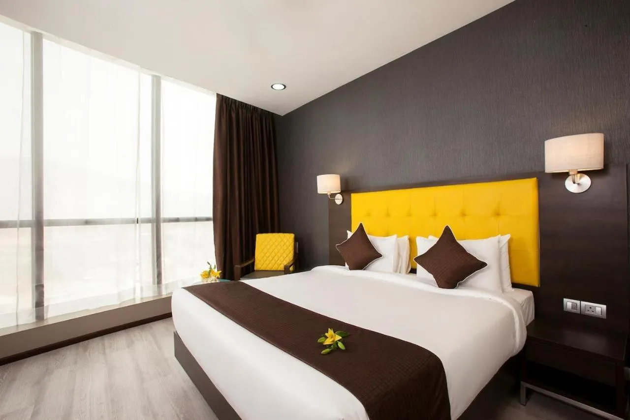 Bedroom in Hotel Mumbai House Airoli, Navi Mumbai