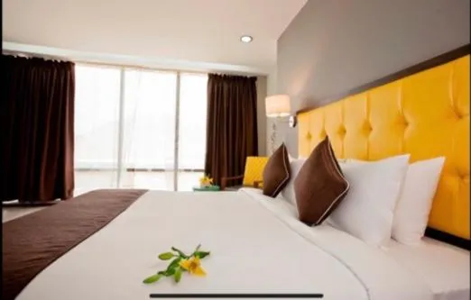 Bed in Hotel Mumbai House Airoli, Navi Mumbai