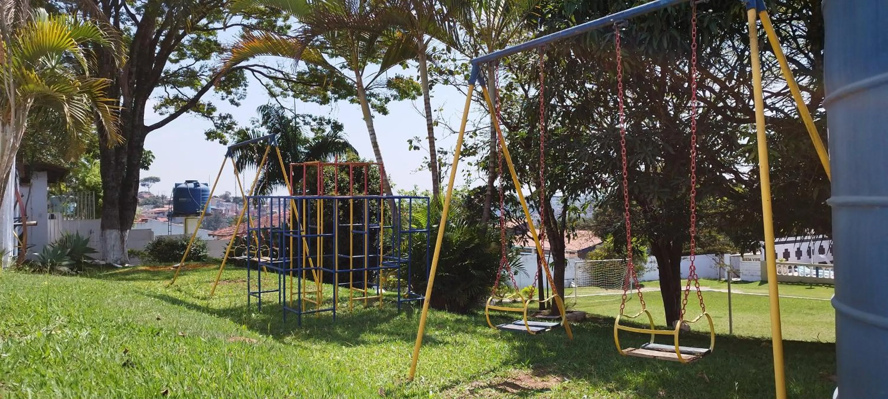 Children play ground in Chácara Sorriso 1 em Atibaia