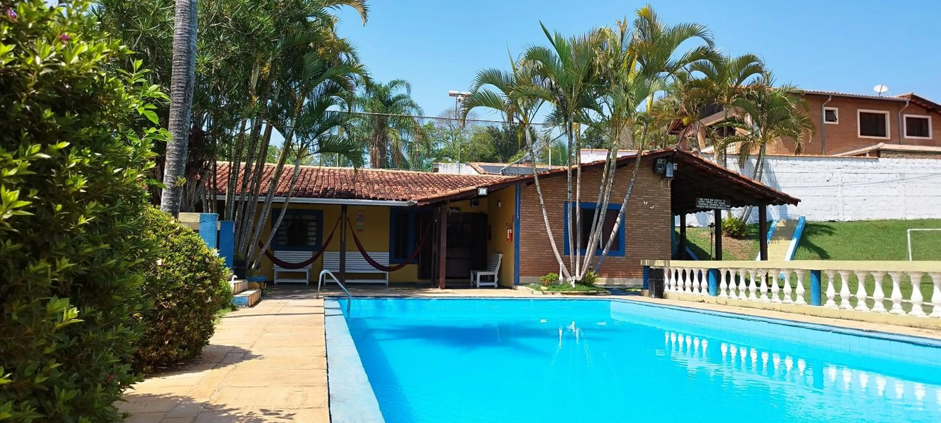 Balcony/Terrace in Chácara Sorriso 1 em Atibaia