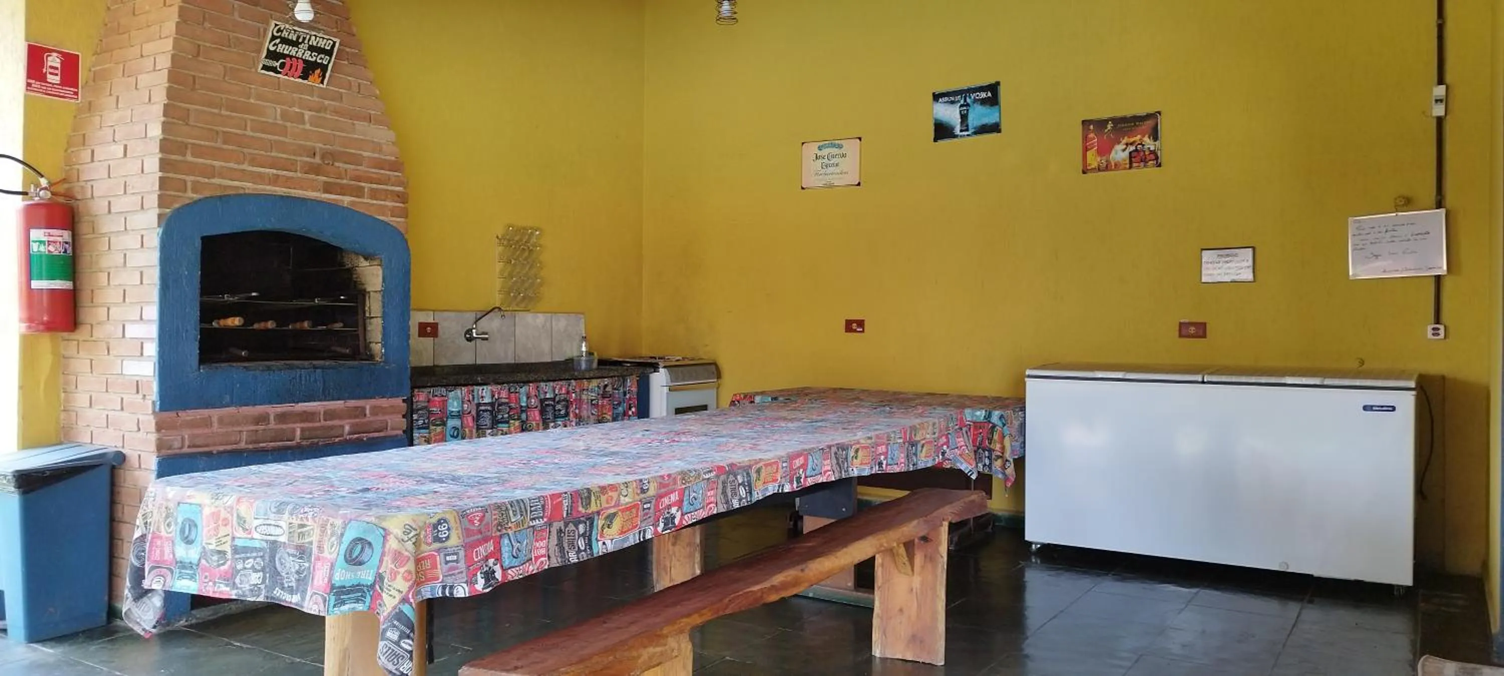 BBQ facilities in Chácara Sorriso 1 em Atibaia