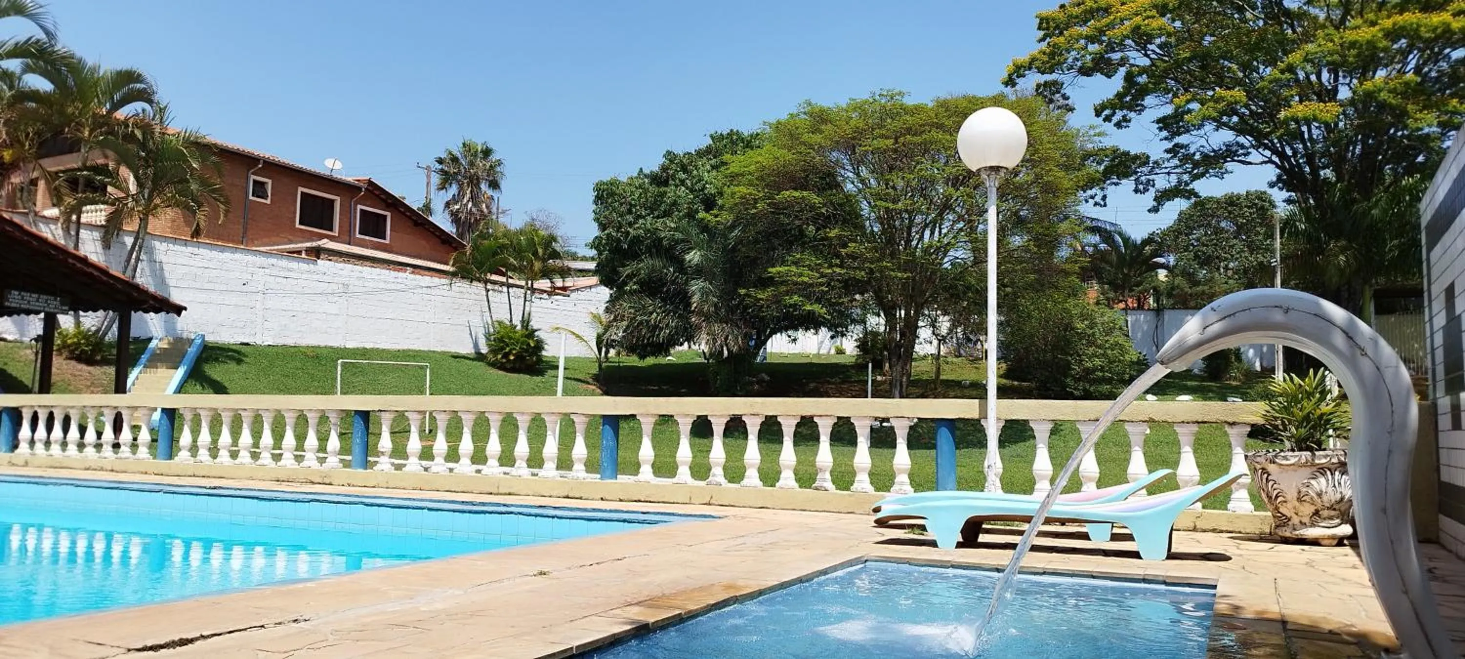 Pool view in Chácara Sorriso 1 em Atibaia