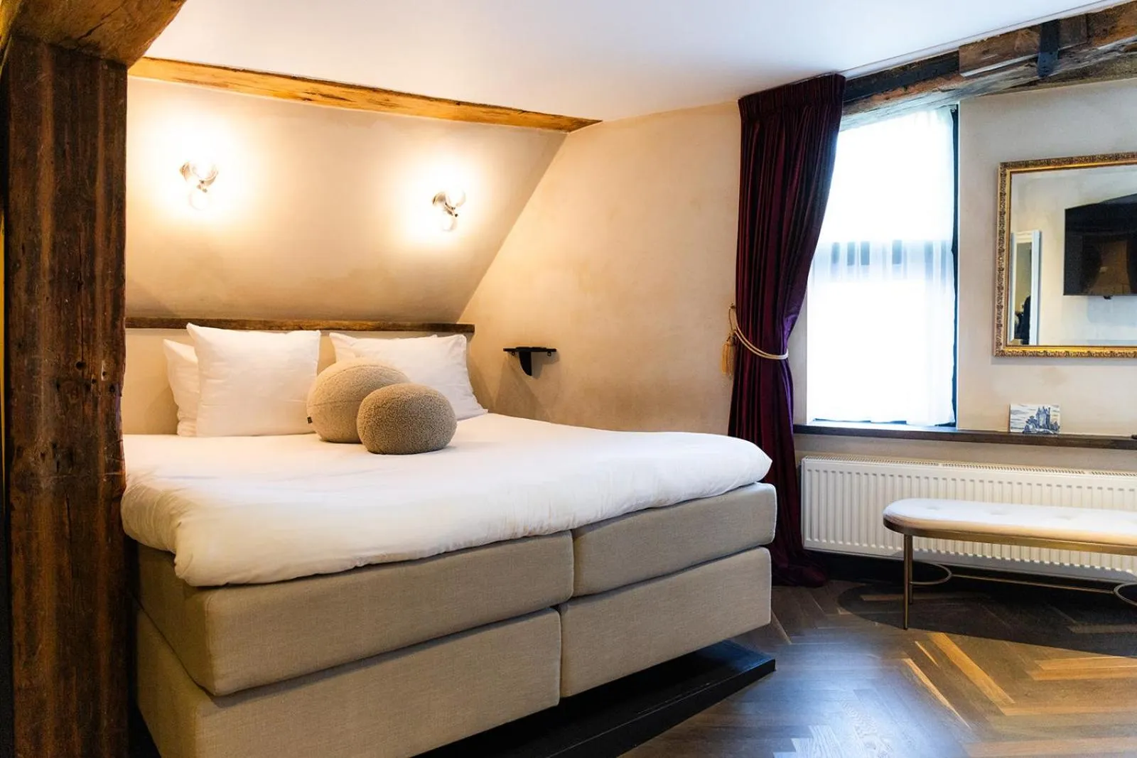 Bed in Boutique Hotel & Restaurant Frenchie
