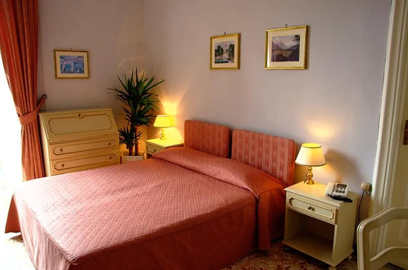 Bed in Hotel Delle Palme