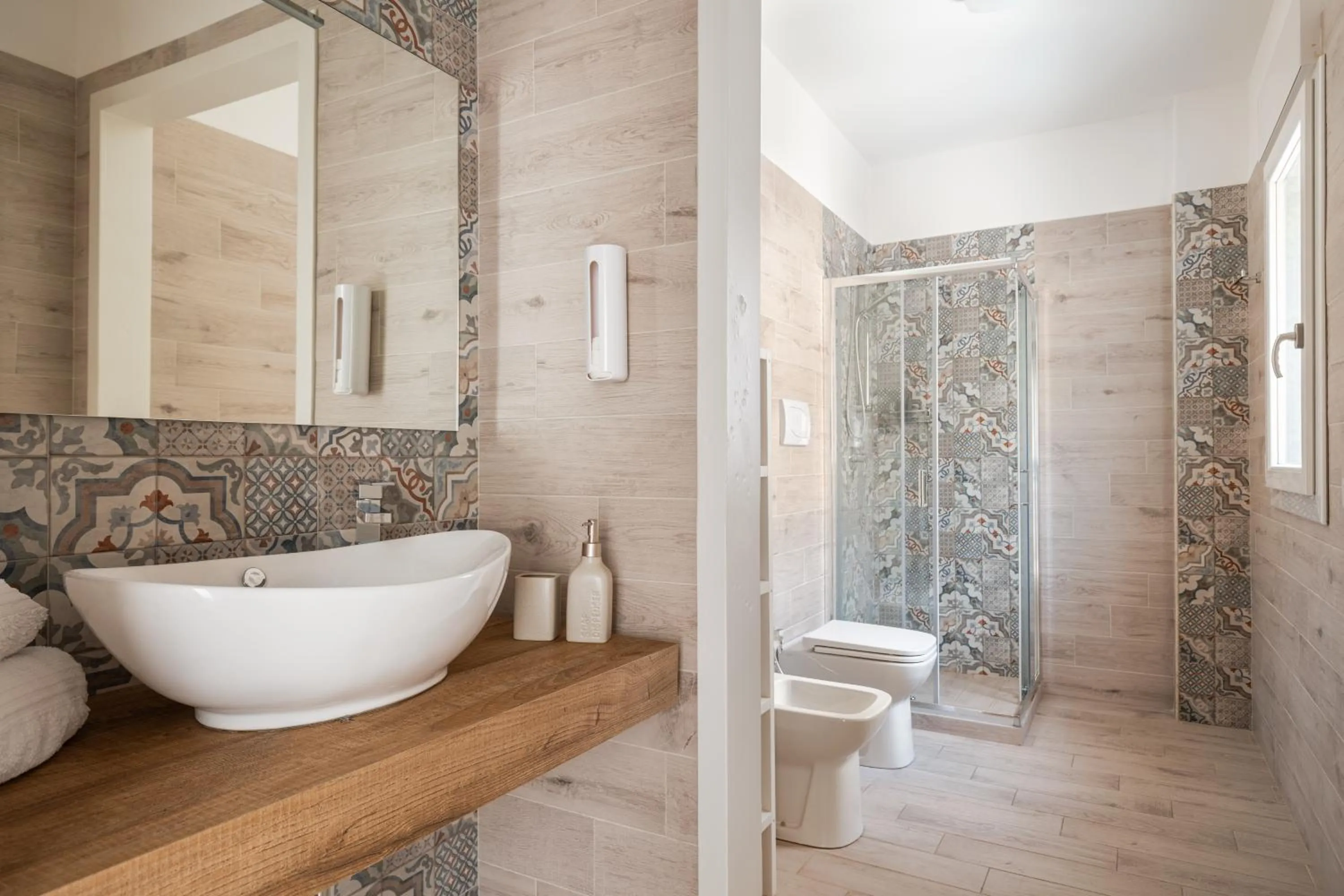 Shower in Volturno3 Suites & more