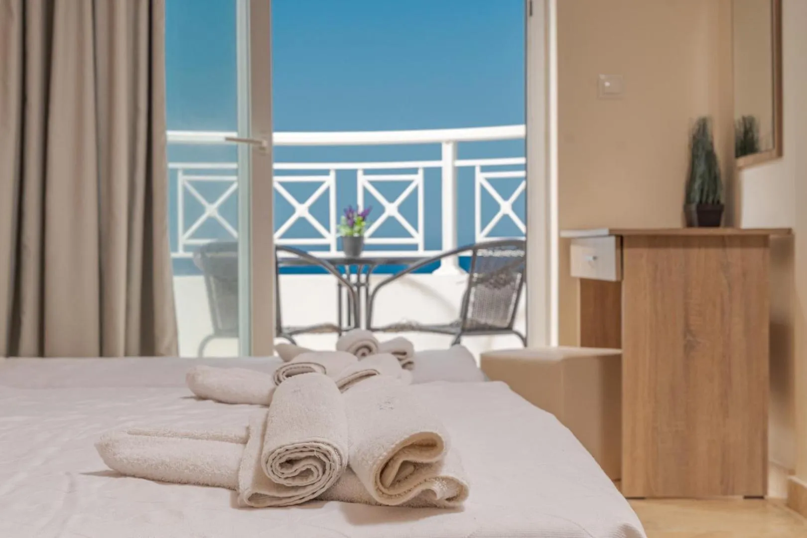 Bedroom, Bed in Nefeli Beach - living by the sea