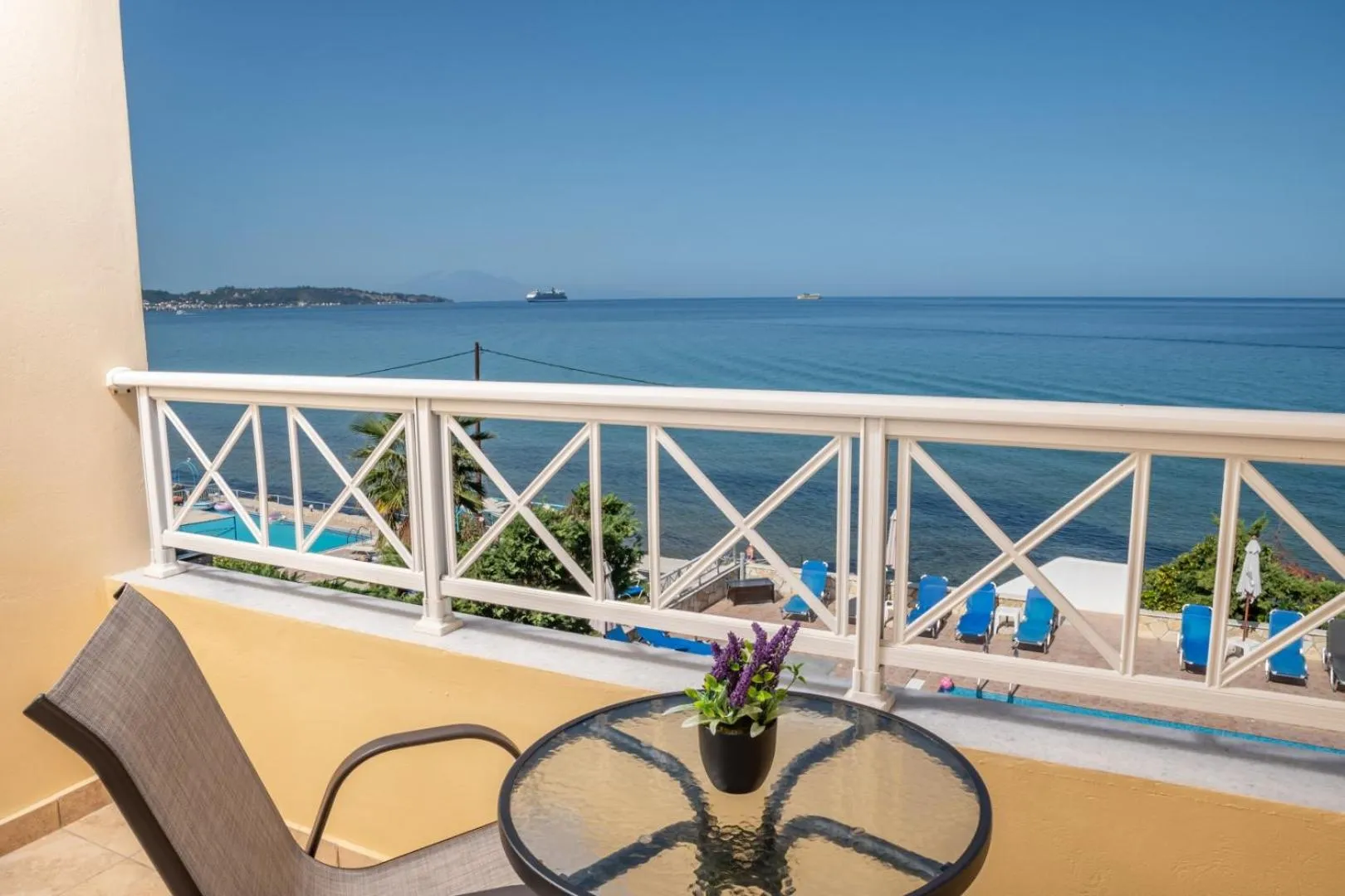 Balcony/Terrace in Nefeli Beach - living by the sea