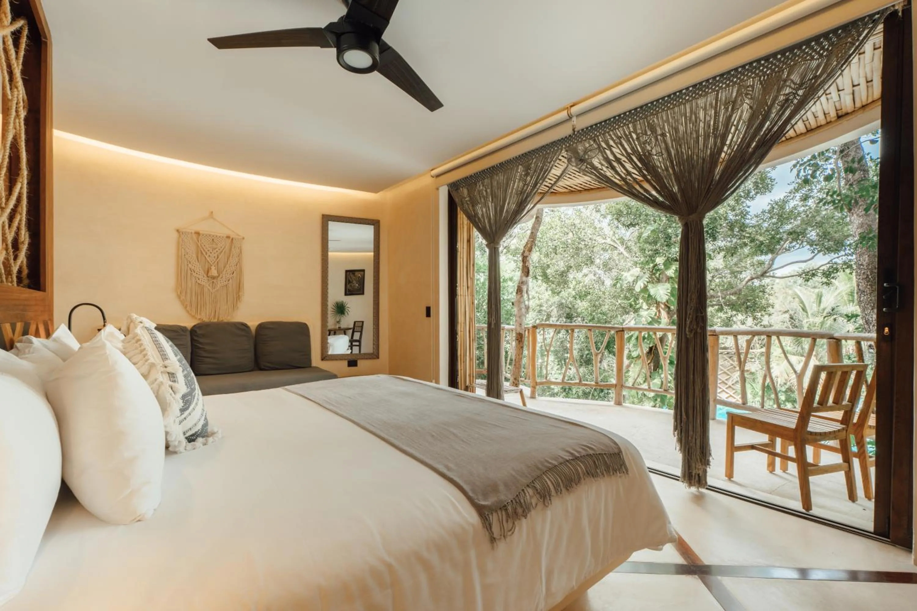 Photo of the whole room, Bed in Kan Tulum Hotel