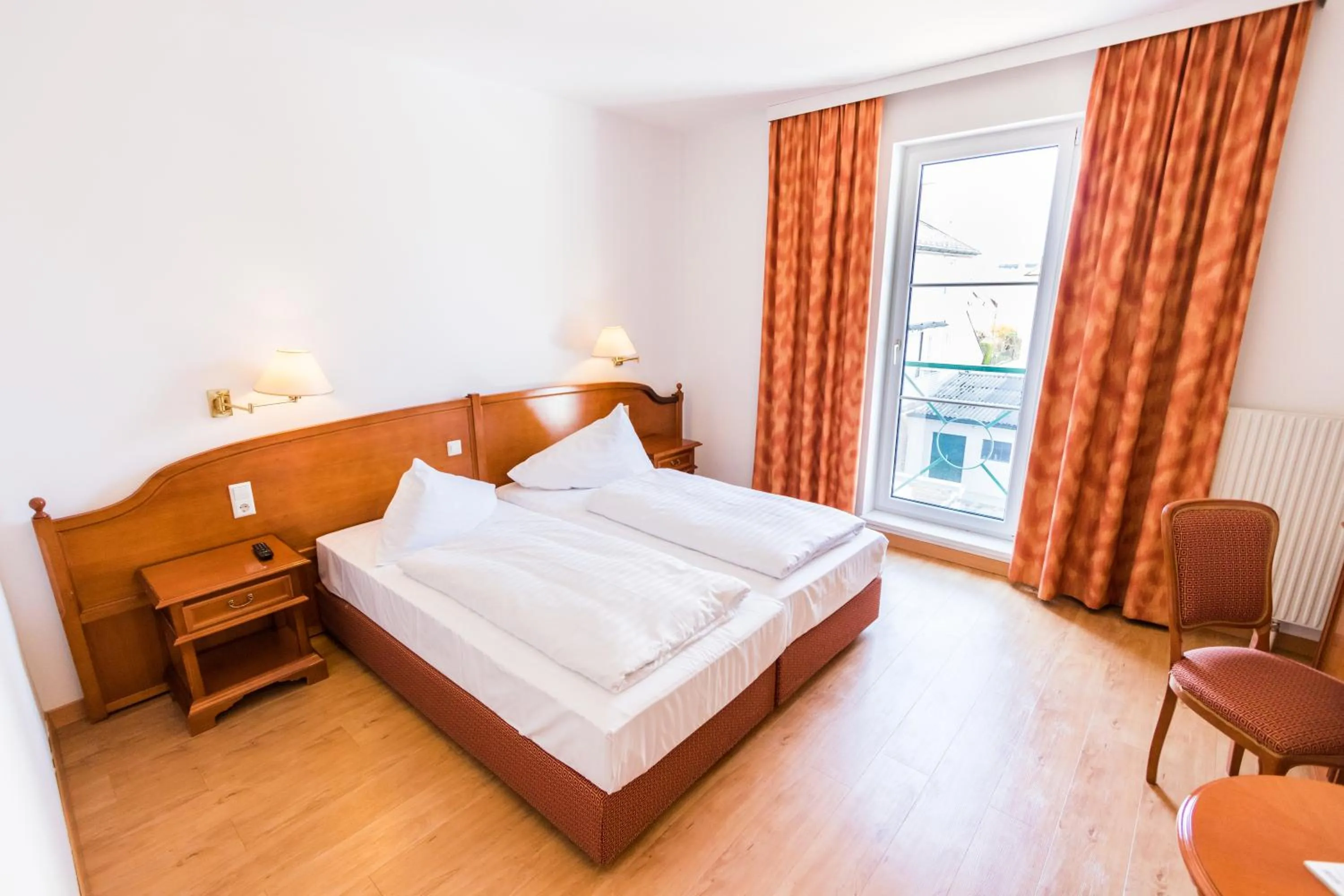 Photo of the whole room, Bed in Familie Hopfeld - Hotel Dreikönigshof