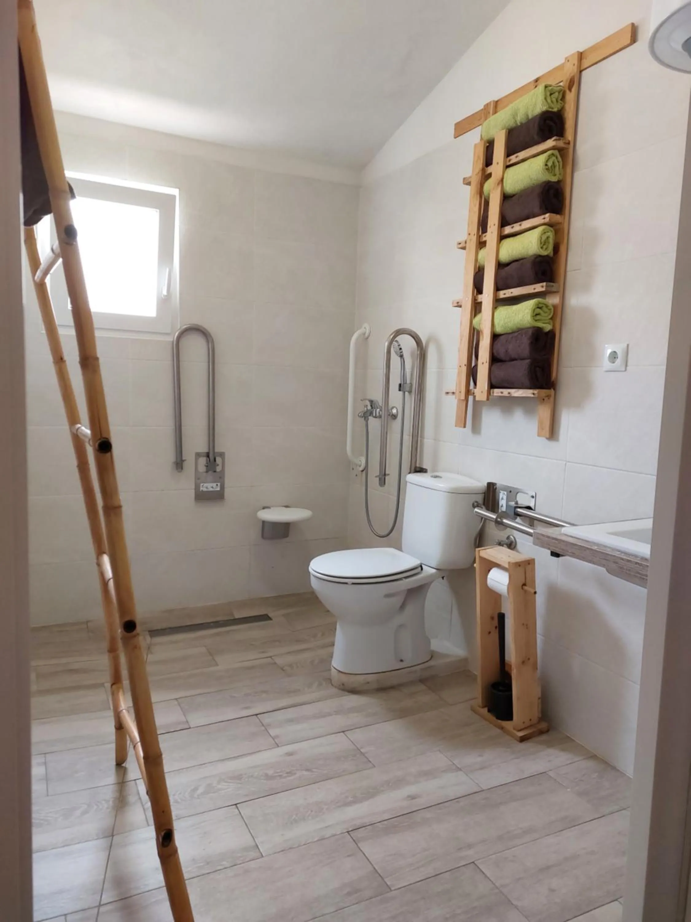 Shower in ZENIA HOSTEL