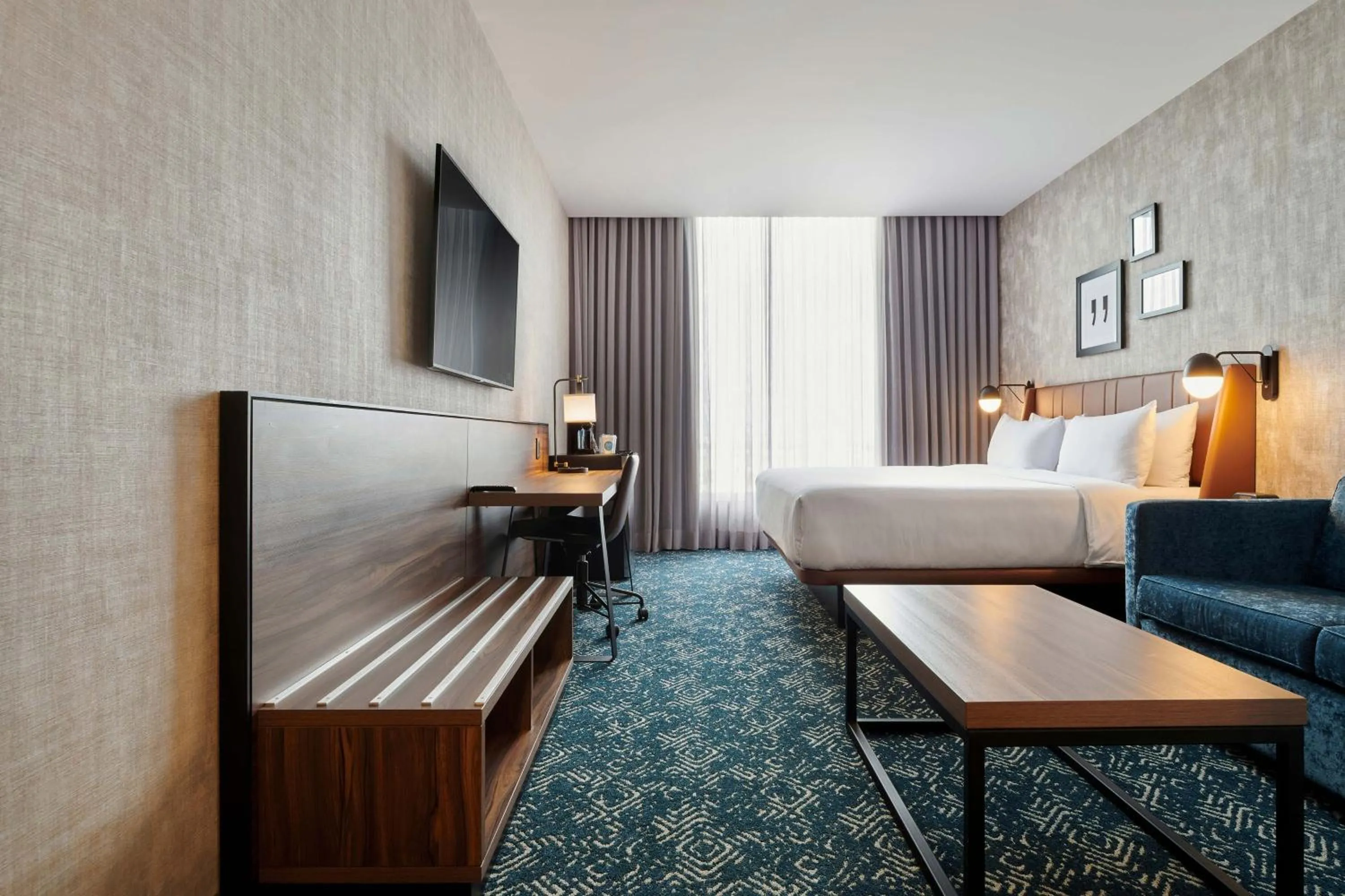 Photo of the whole room, Bed in Four Points by Sheraton Ciudad Juarez