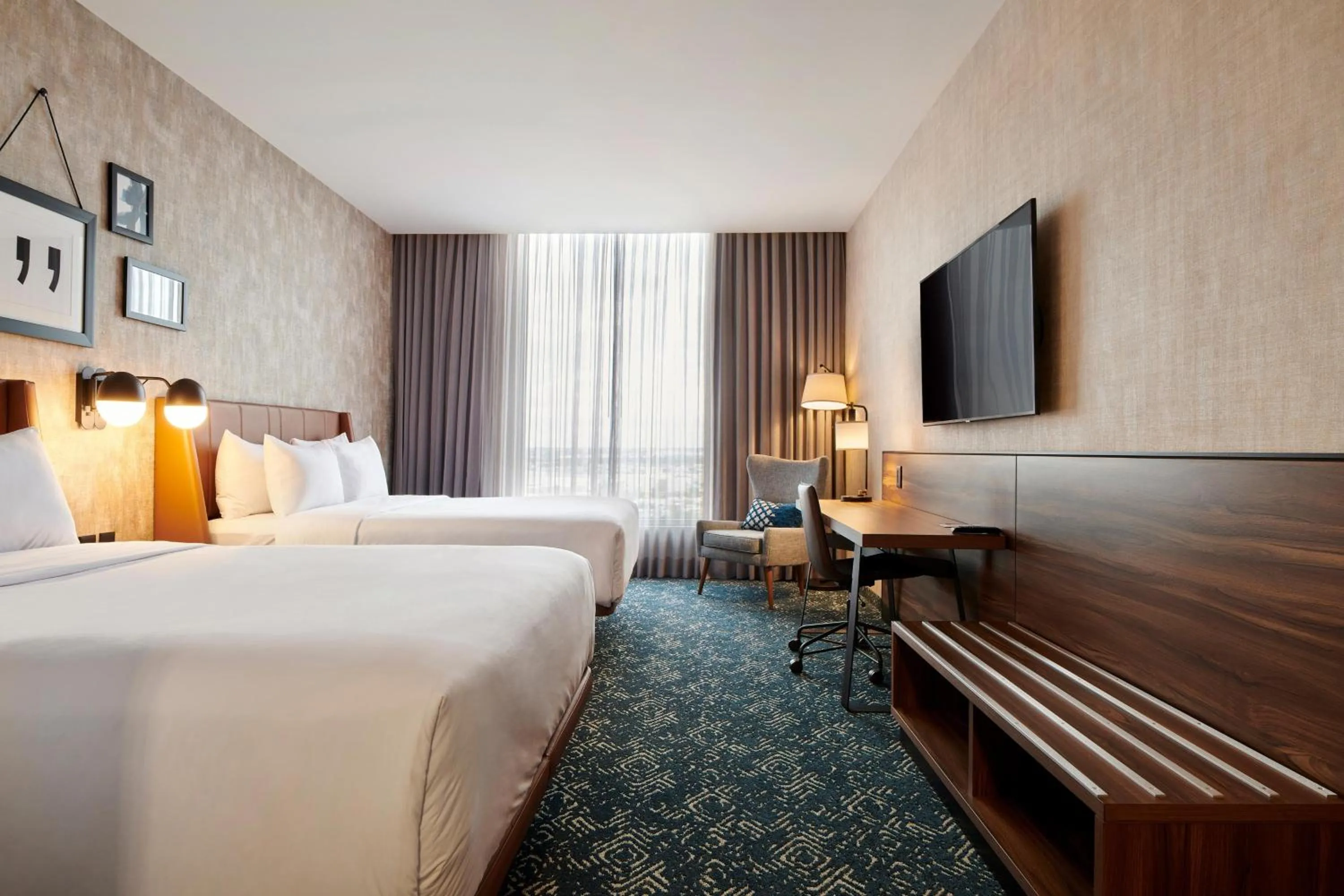 Photo of the whole room, Bed in Four Points by Sheraton Ciudad Juarez