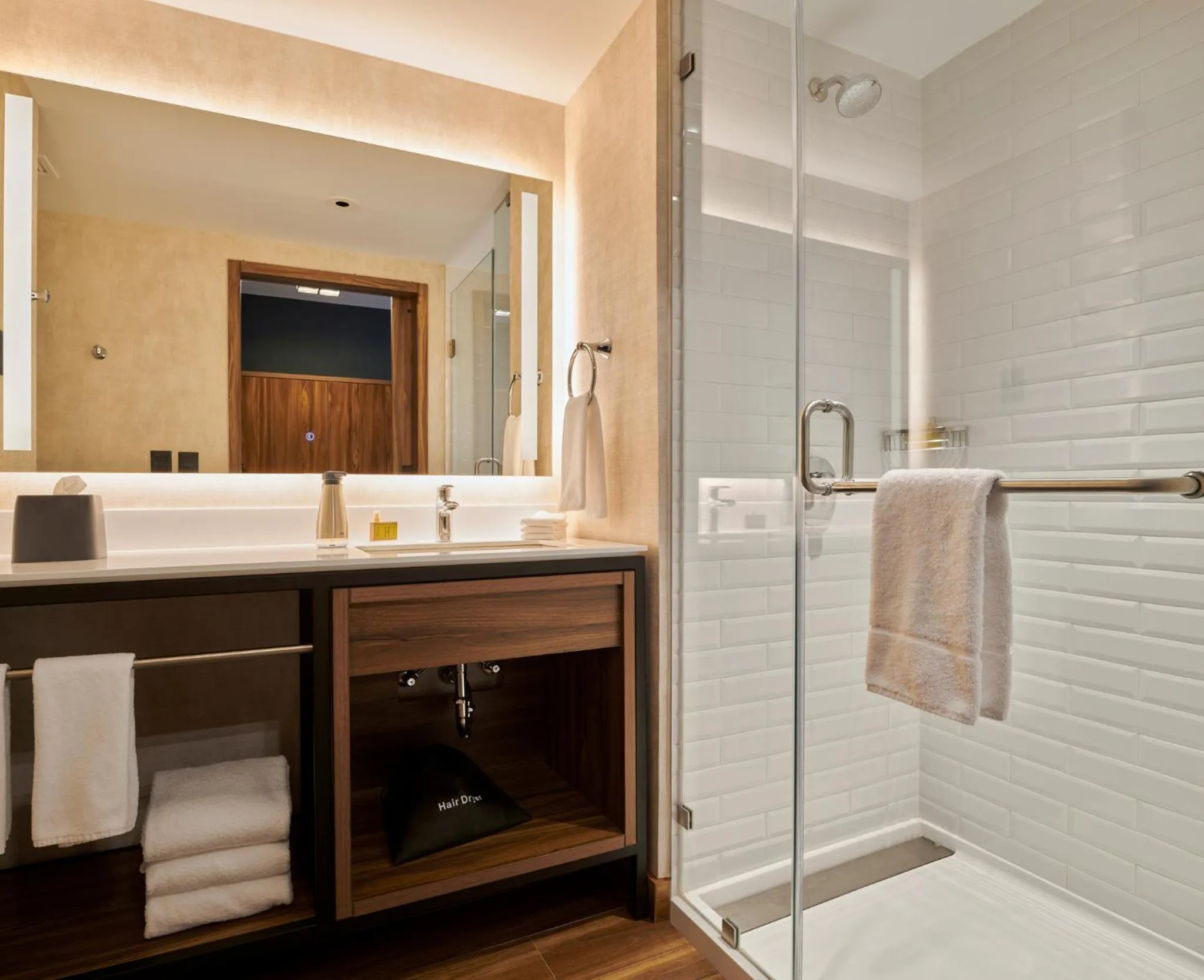 Bathroom in Four Points by Sheraton Ciudad Juarez