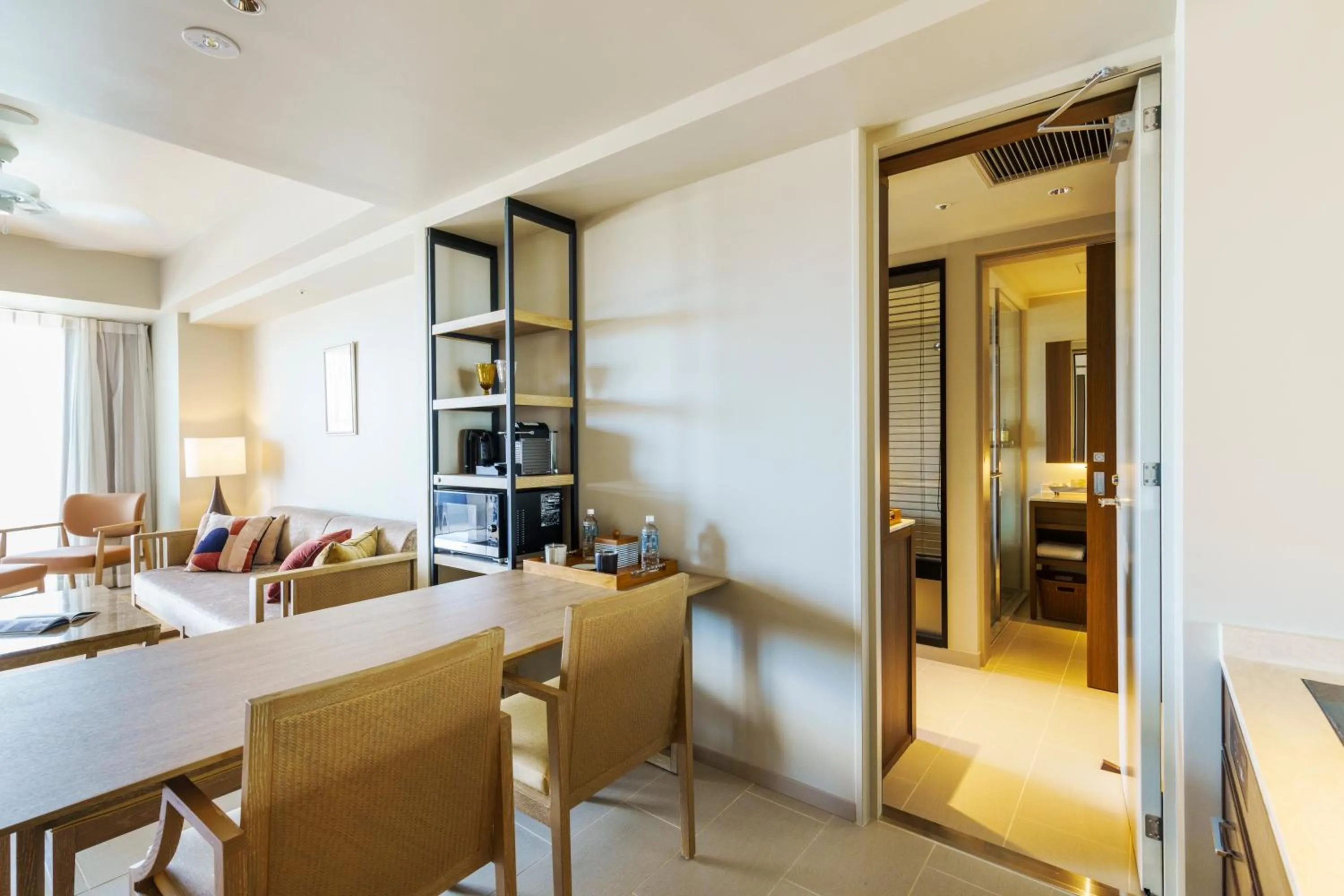 Living room in MB GALLERY CHATAN by THE TERRACE HOTELS