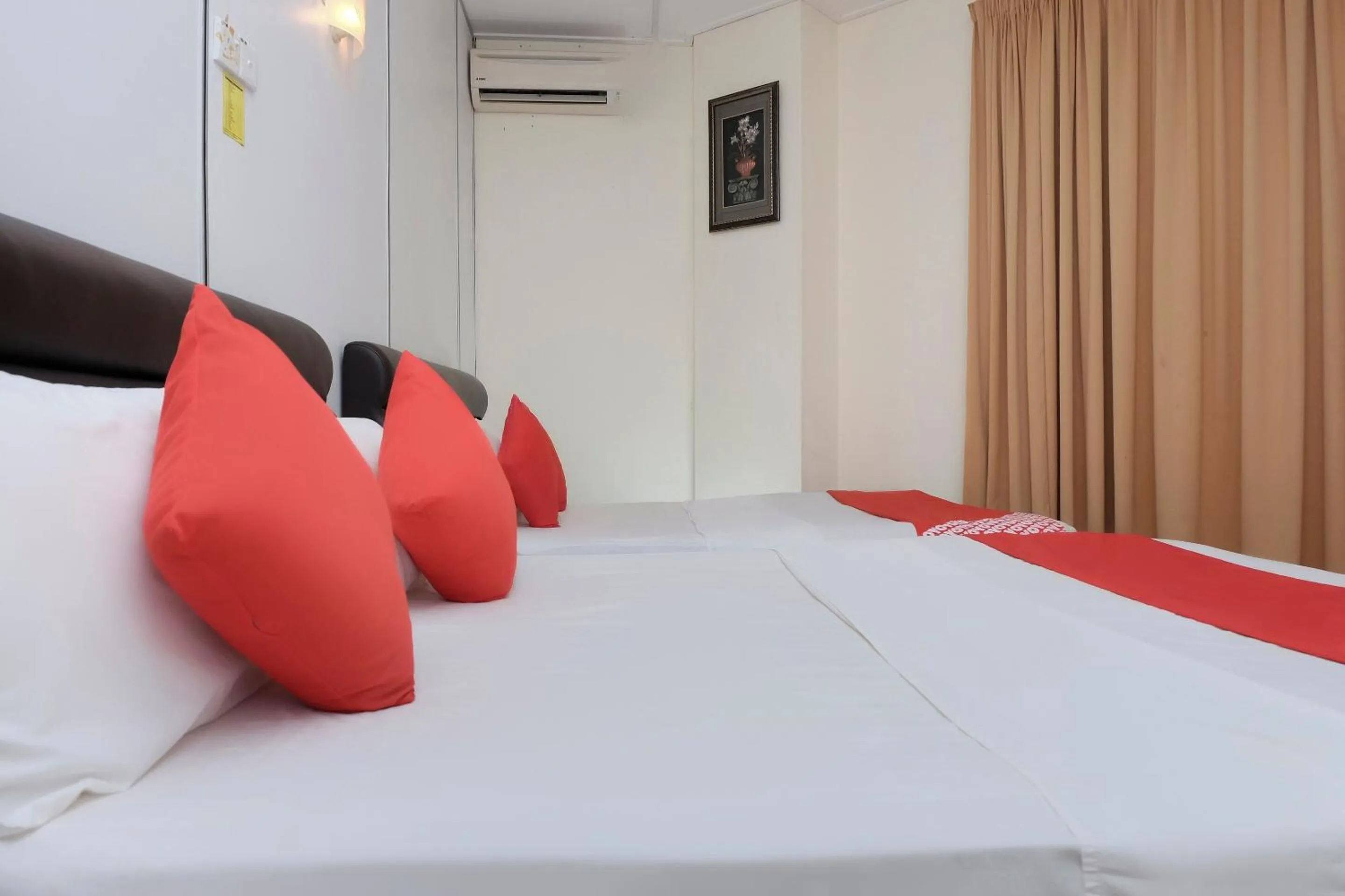 Bedroom, Bed in OYO 90180 Gemilang Hotel Kerteh