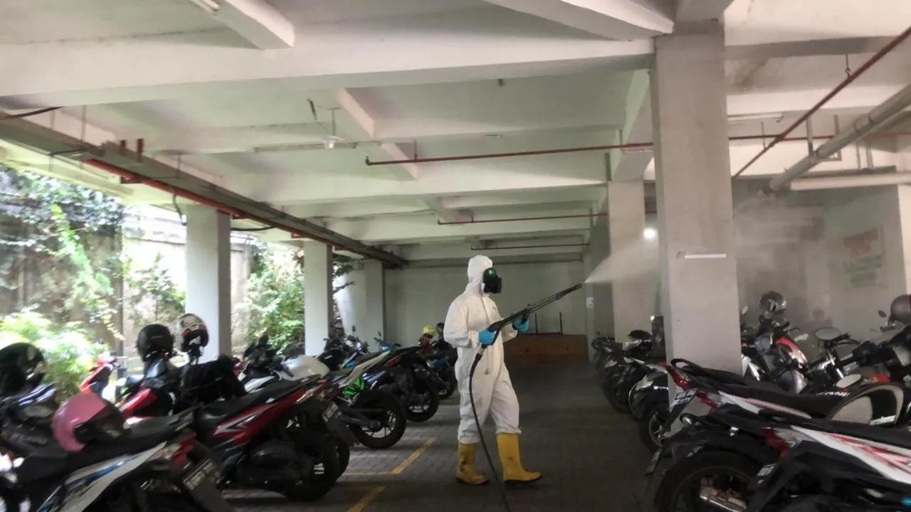 Activities in Easton Park Residence by Mustika