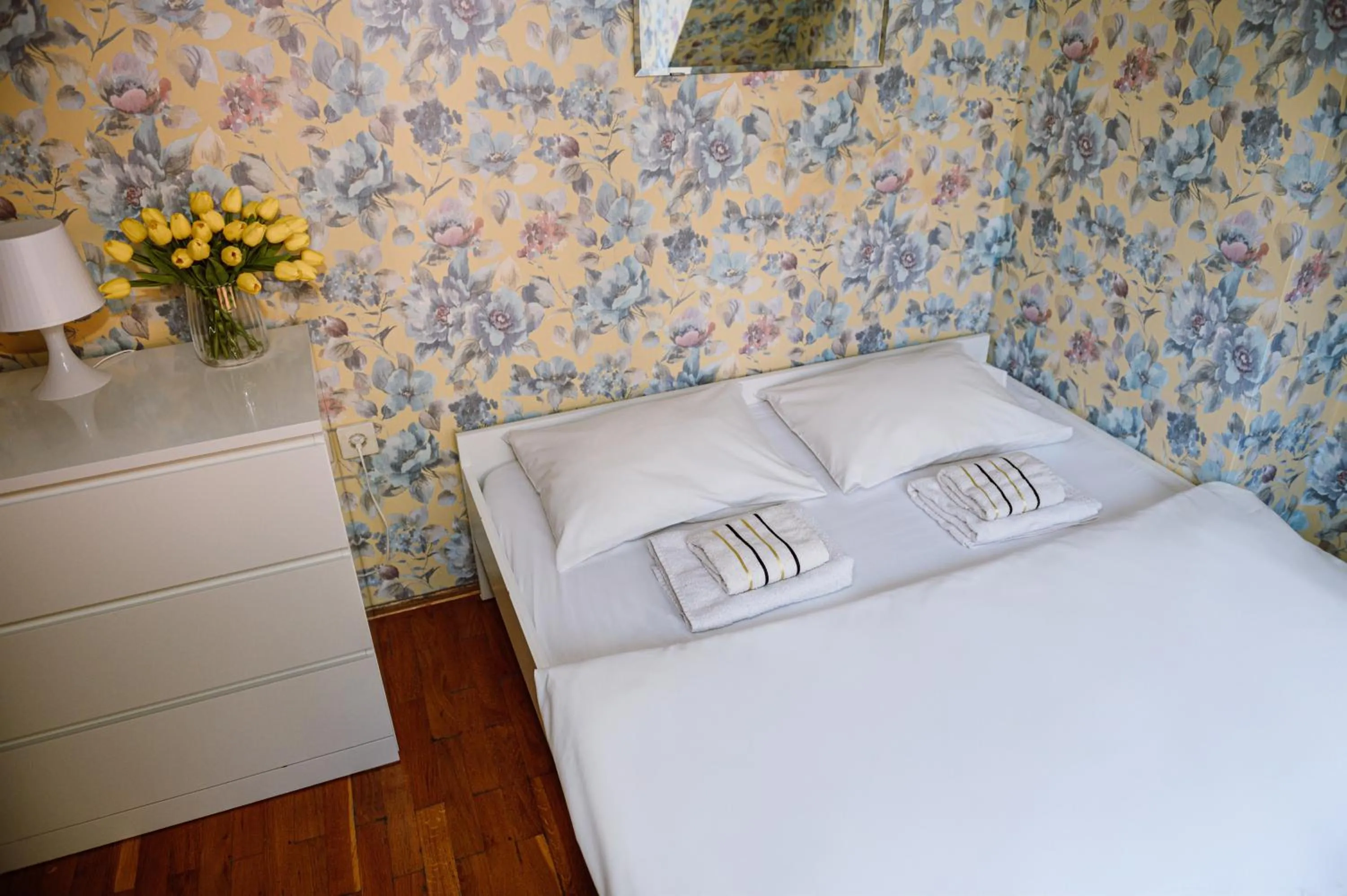 Bed in Hostel Centar