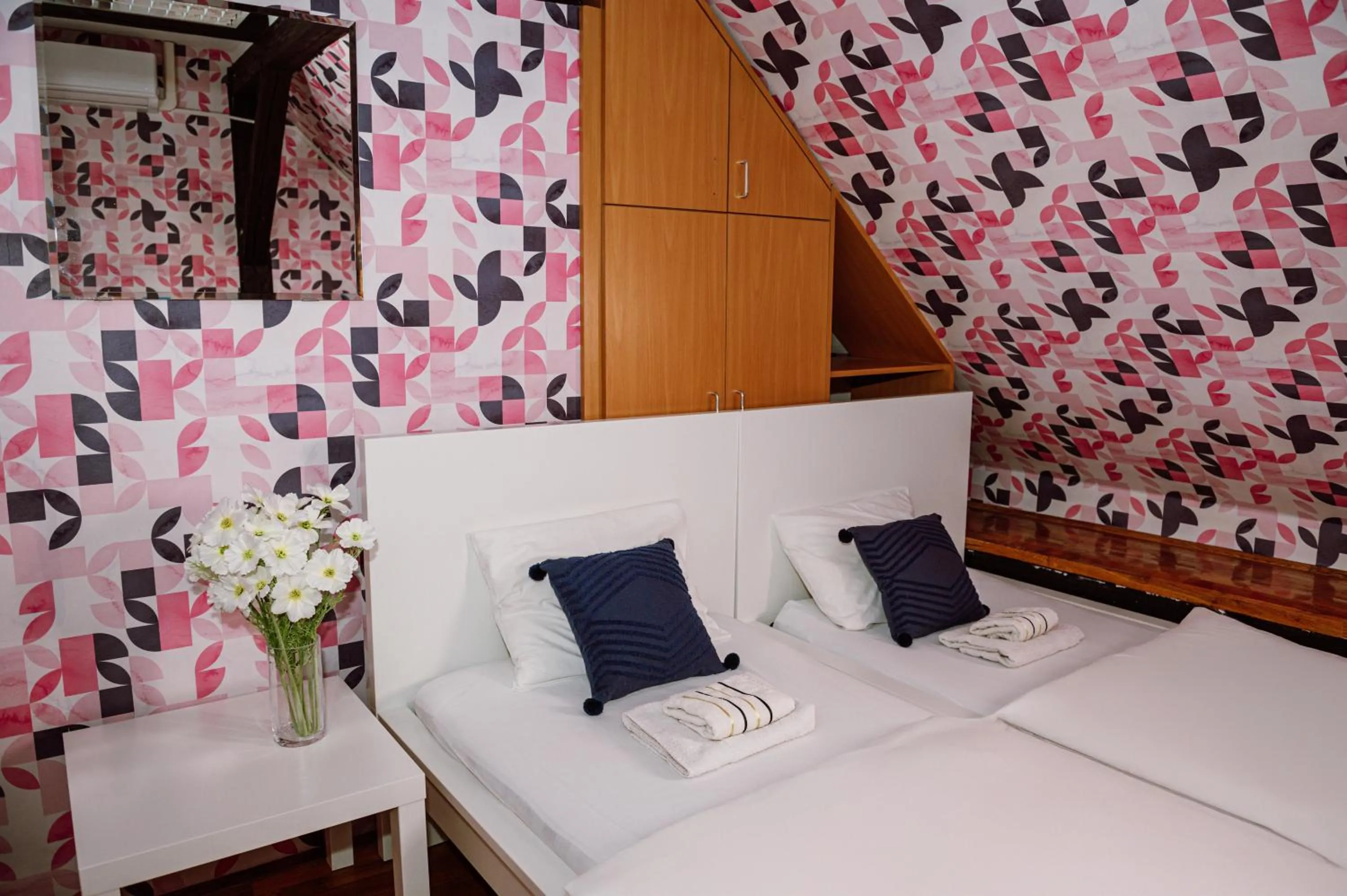 Bed in Hostel Centar