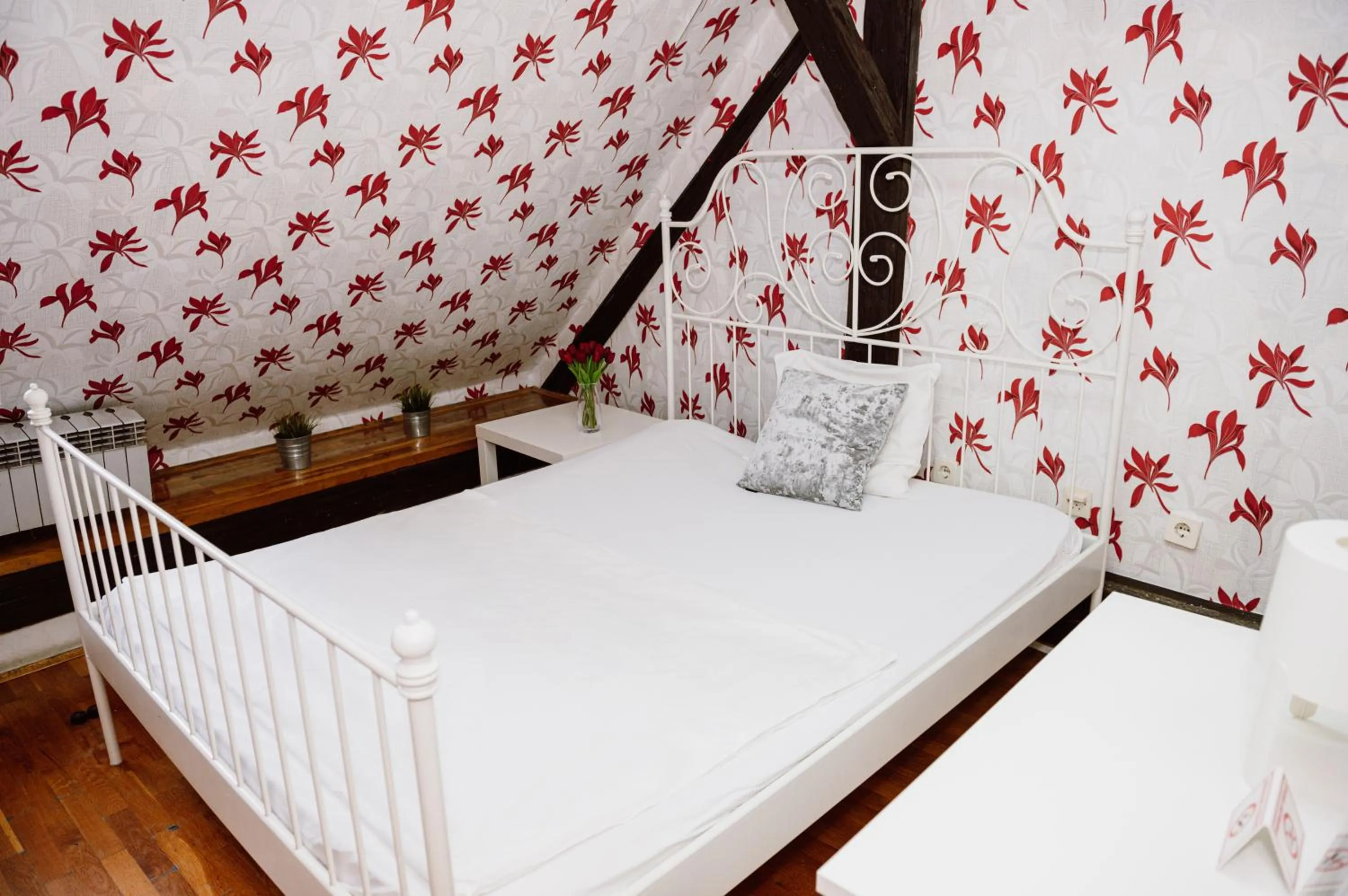 Bed in Hostel Centar