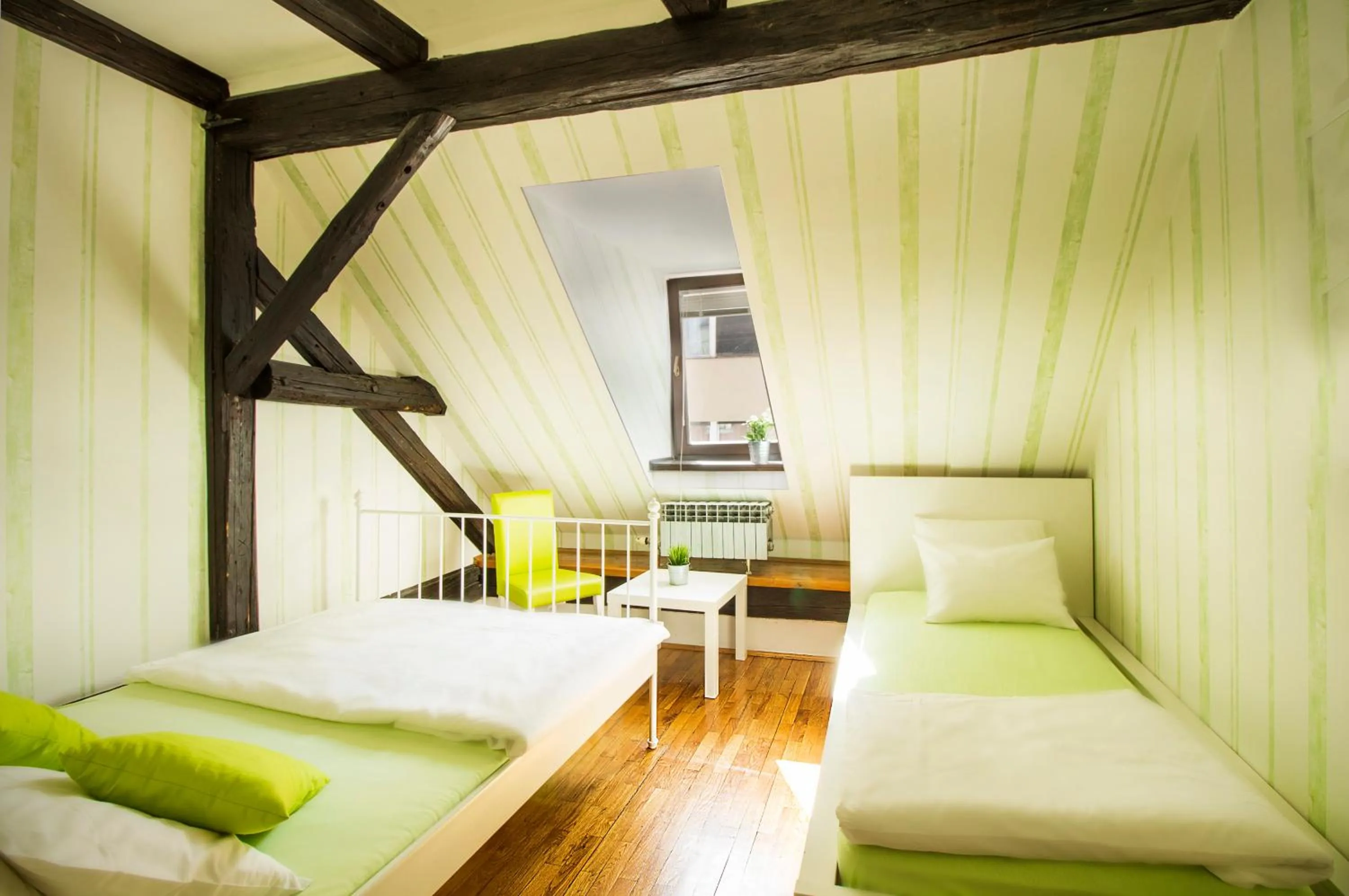 Bed in Hostel Centar