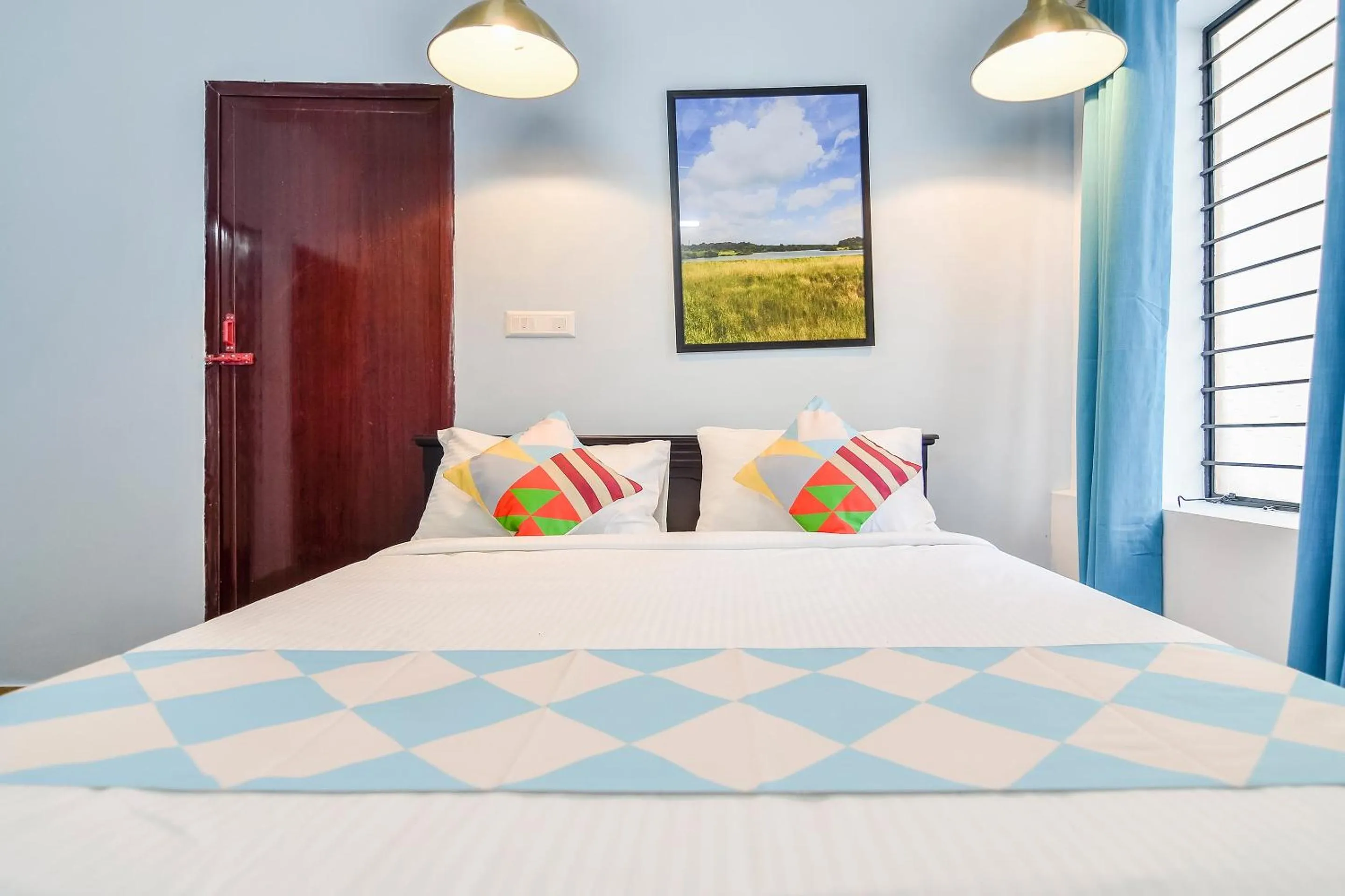 Bedroom, Bed in Hotel O Pop Tavern