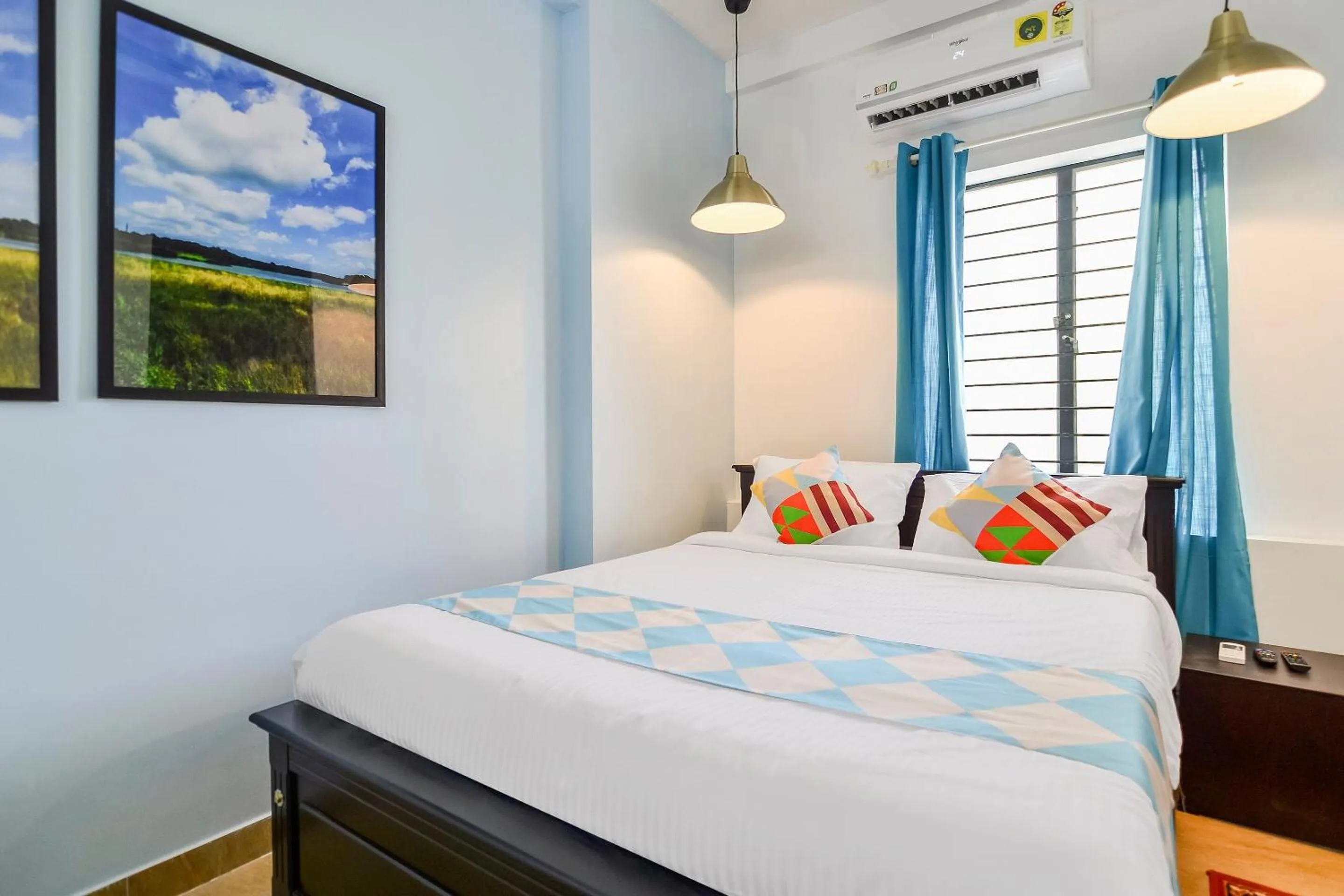 Bedroom, Bed in Hotel O Pop Tavern