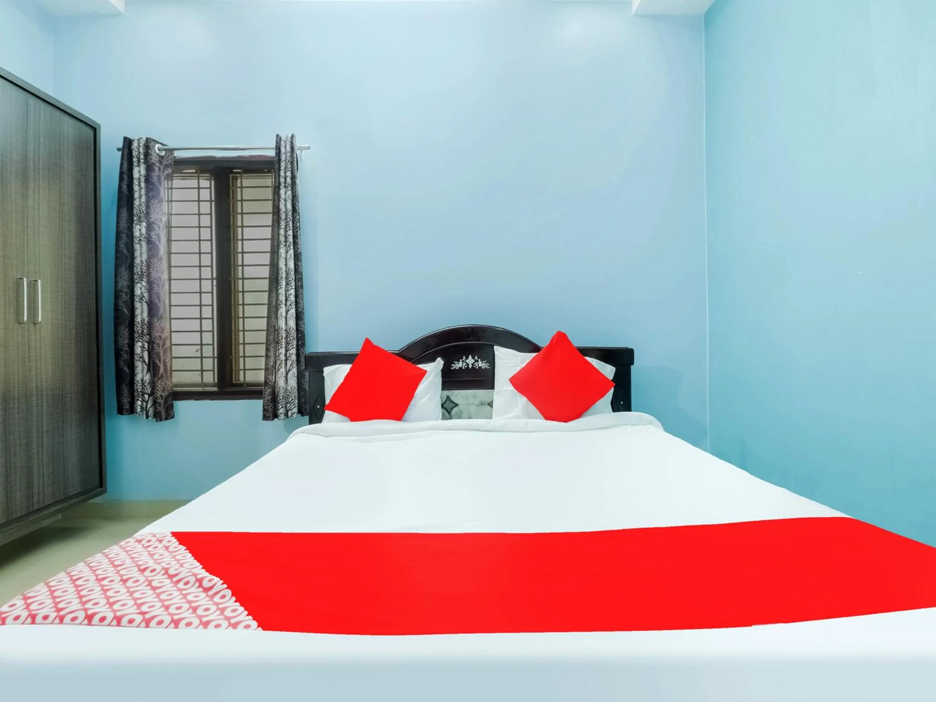 Bedroom, Bed in Hotel O Sea Coastal Inn