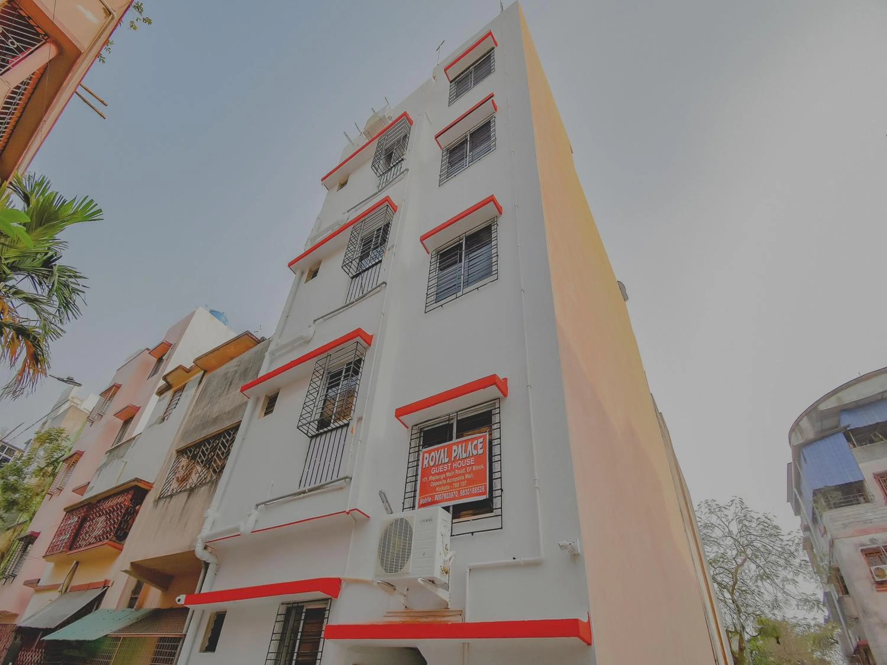 Facade/entrance in Super Hotel O Royal Palace