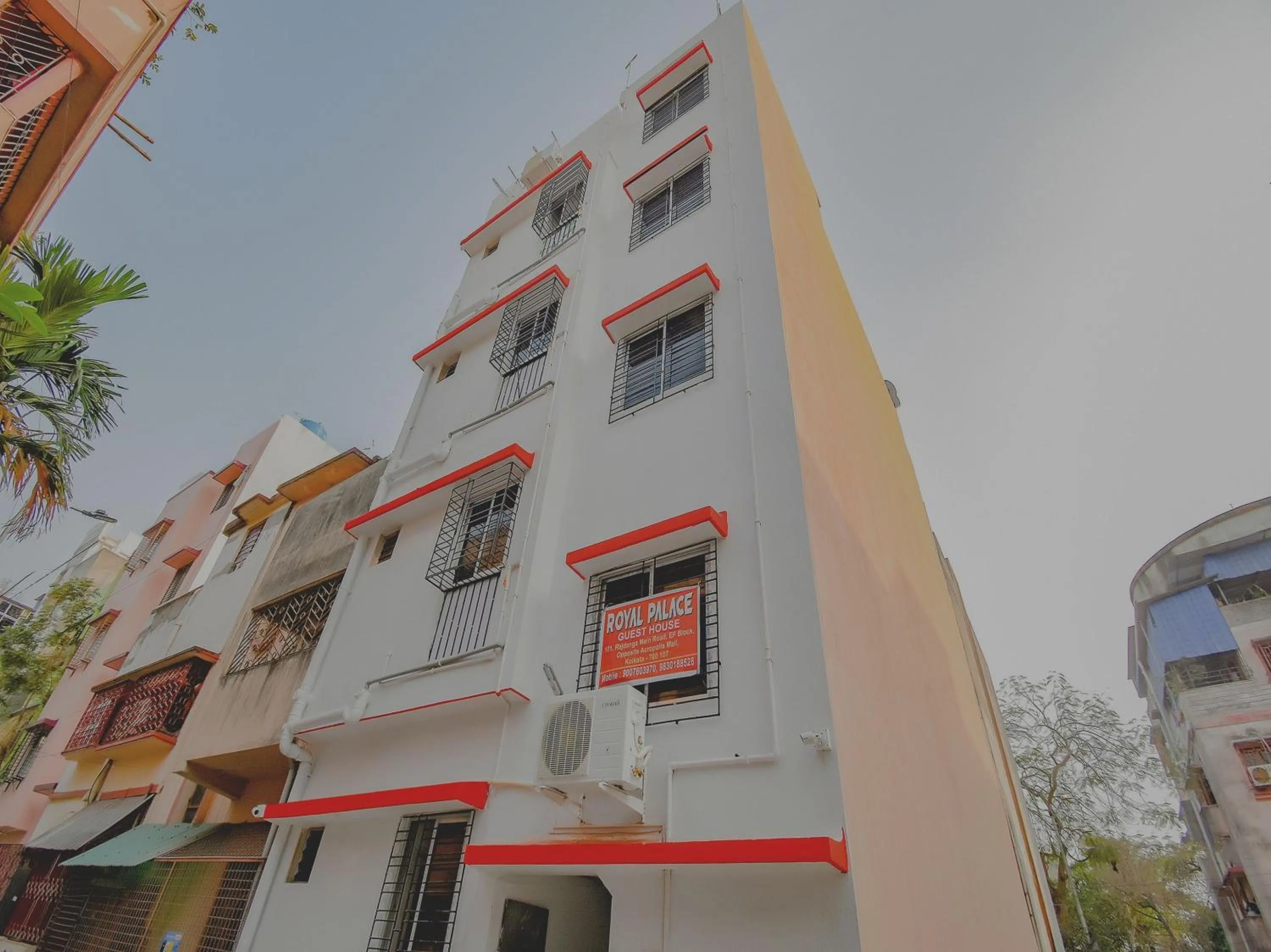 Facade/entrance in Super Hotel O Royal Palace