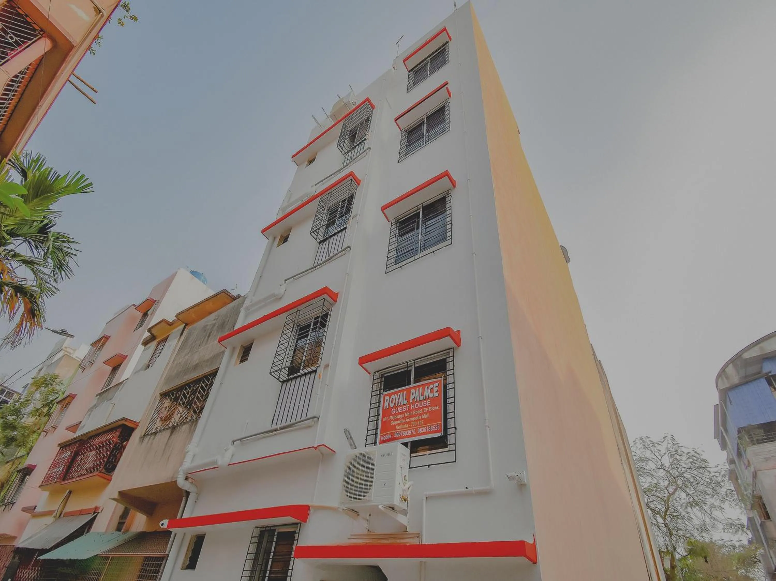 Facade/entrance in Super Hotel O Royal Palace