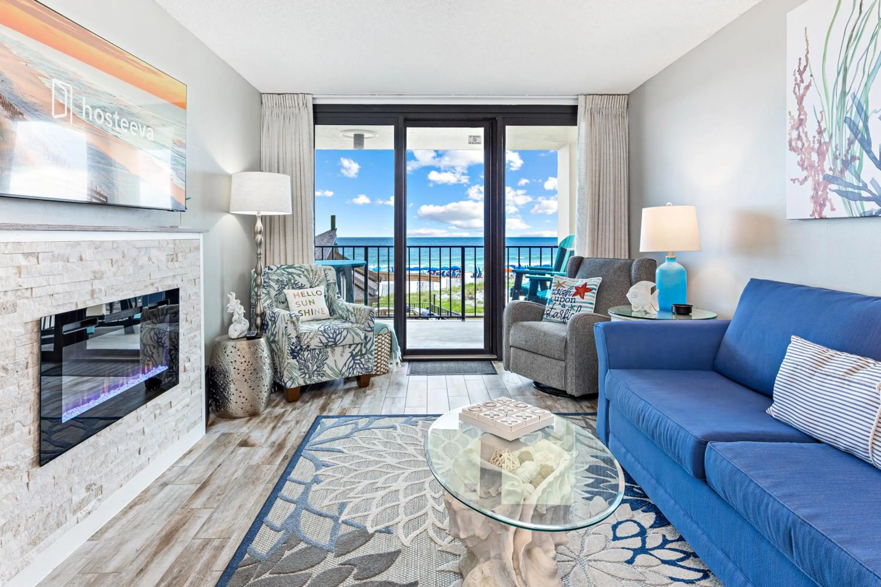 Living room in Phoenix II 2012