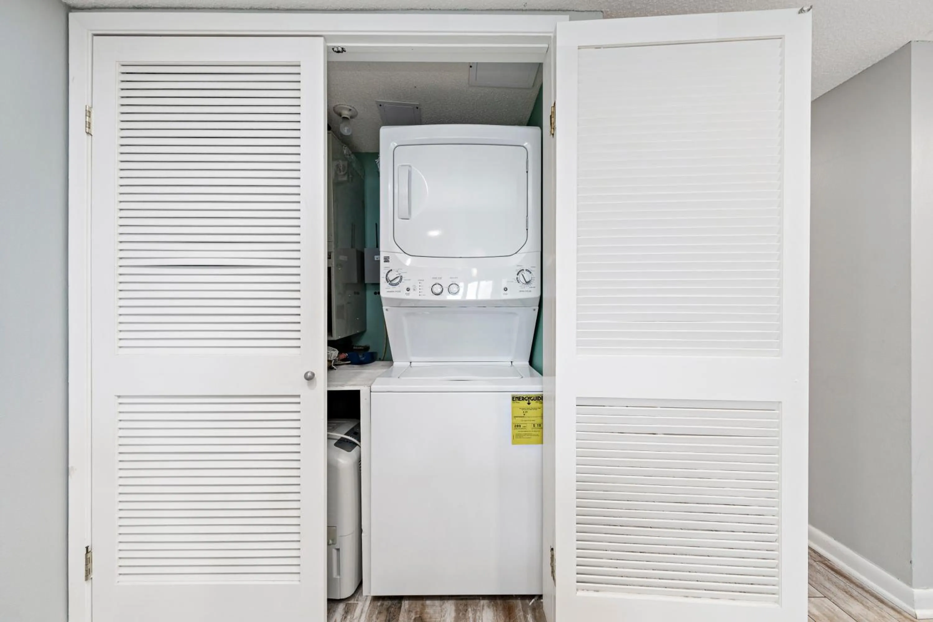 laundry in Phoenix II 2012