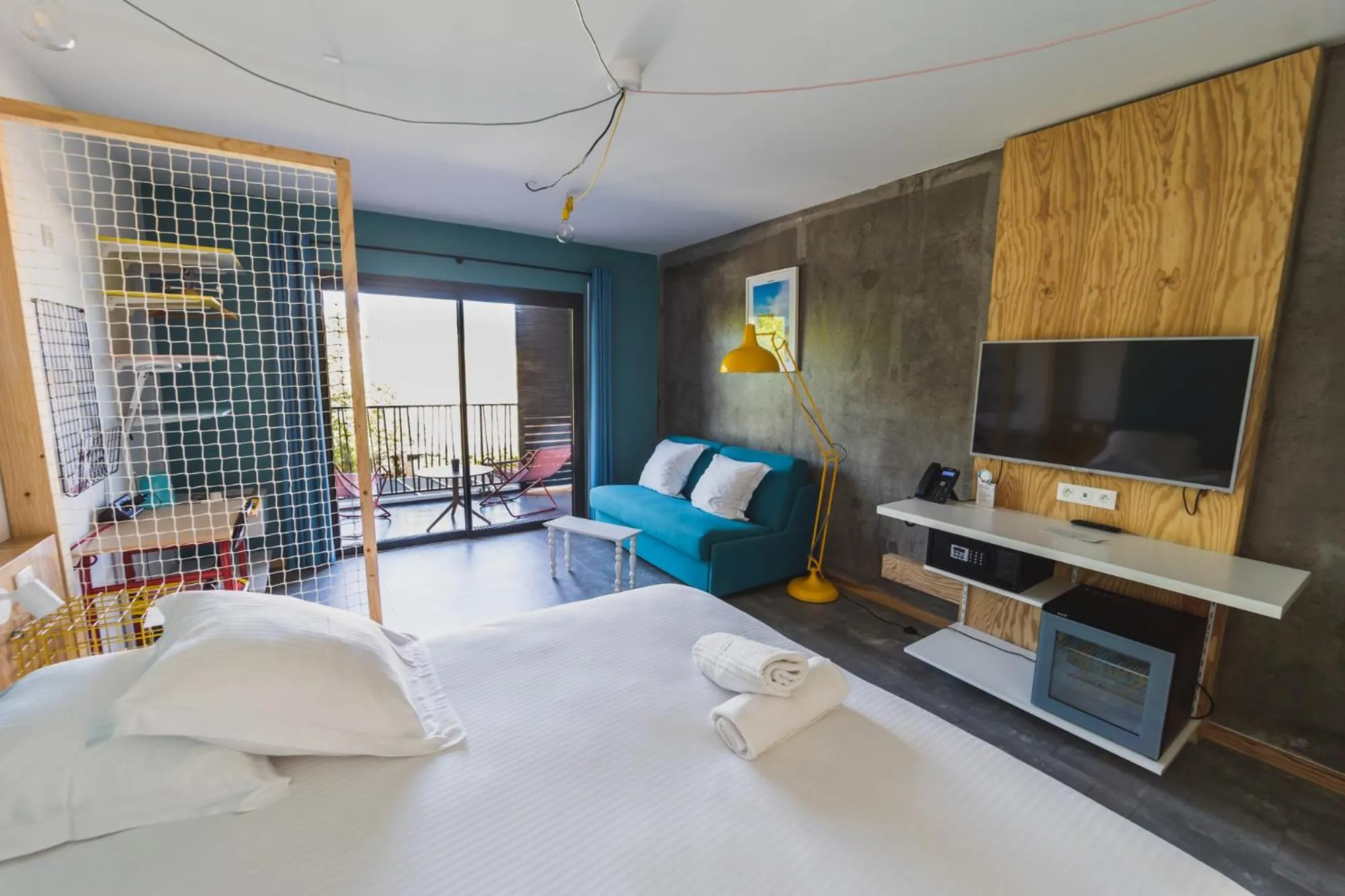 Bed in HÔTEL LE TERRE SAINTE