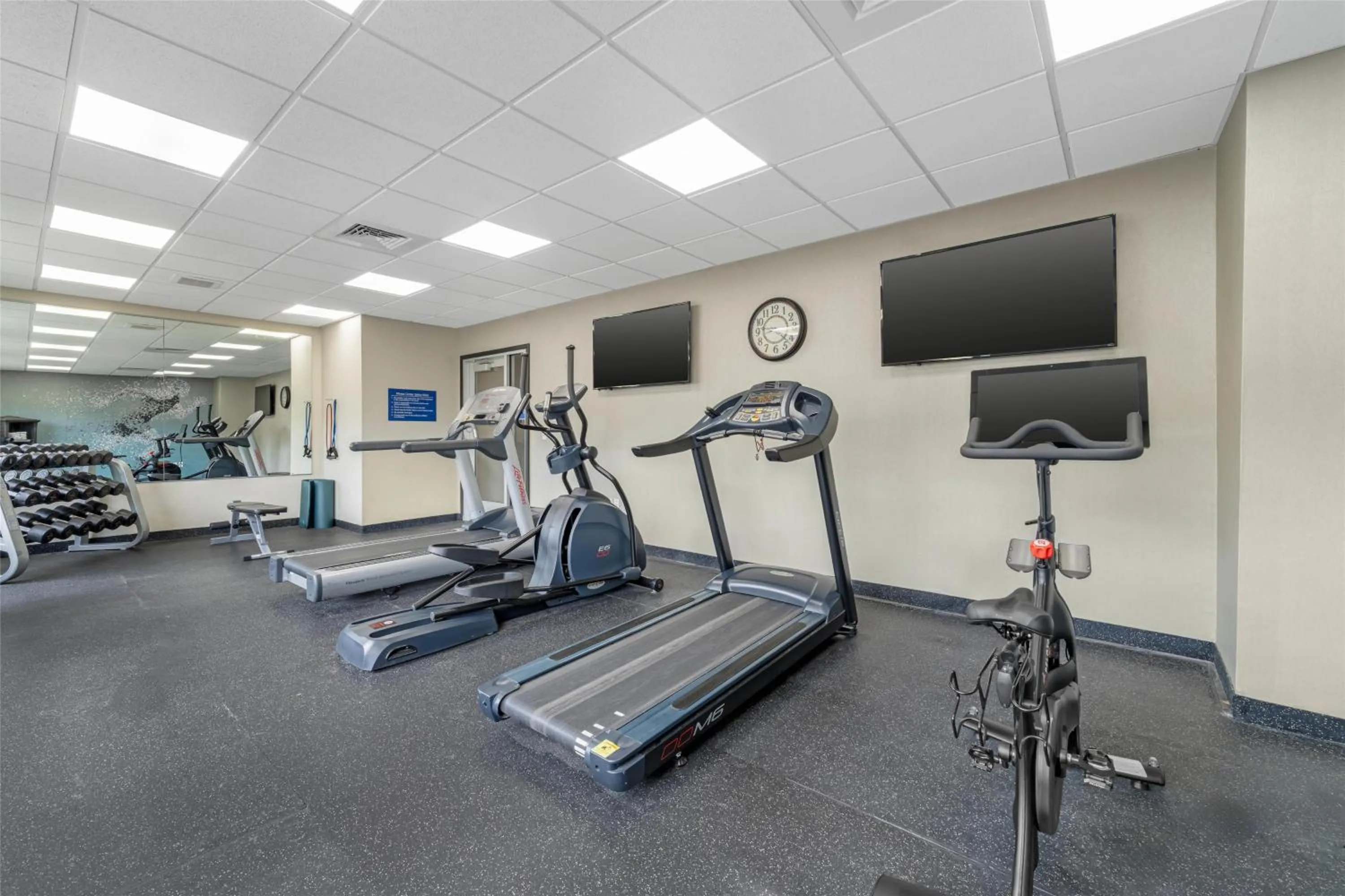 Fitness centre/facilities in Best Western Plus McPherson
