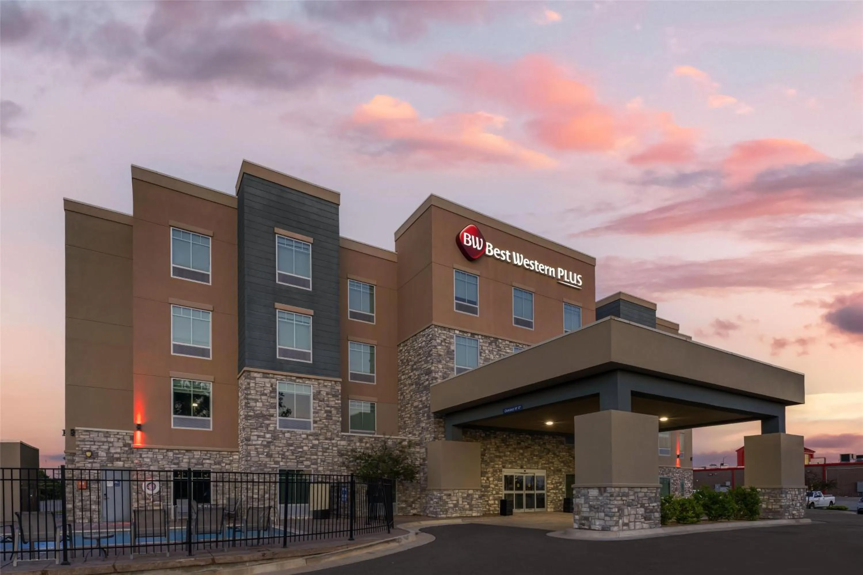 Property building in Best Western Plus McPherson