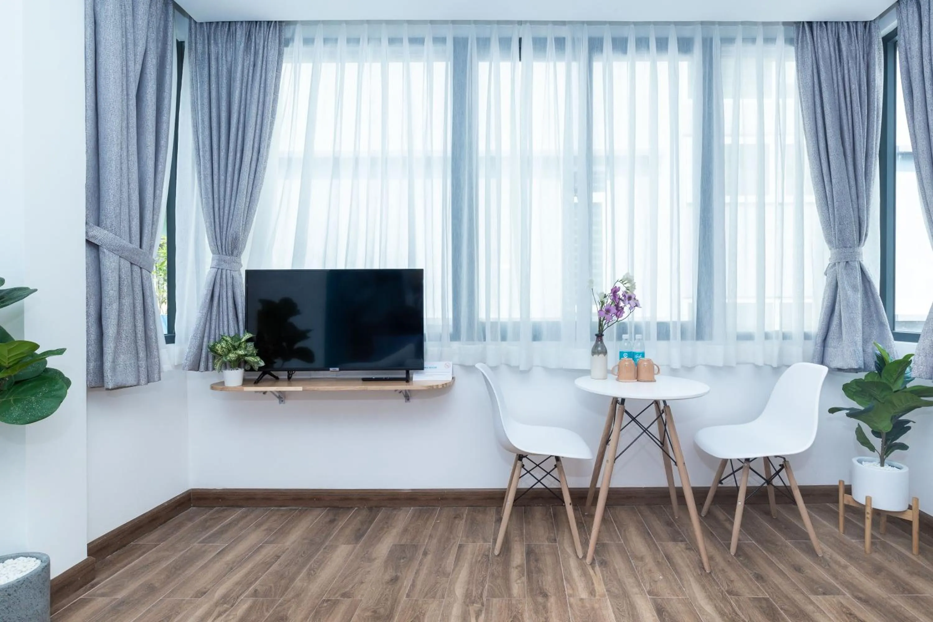 TV and multimedia in Cozrum Homes Charming Corner 2