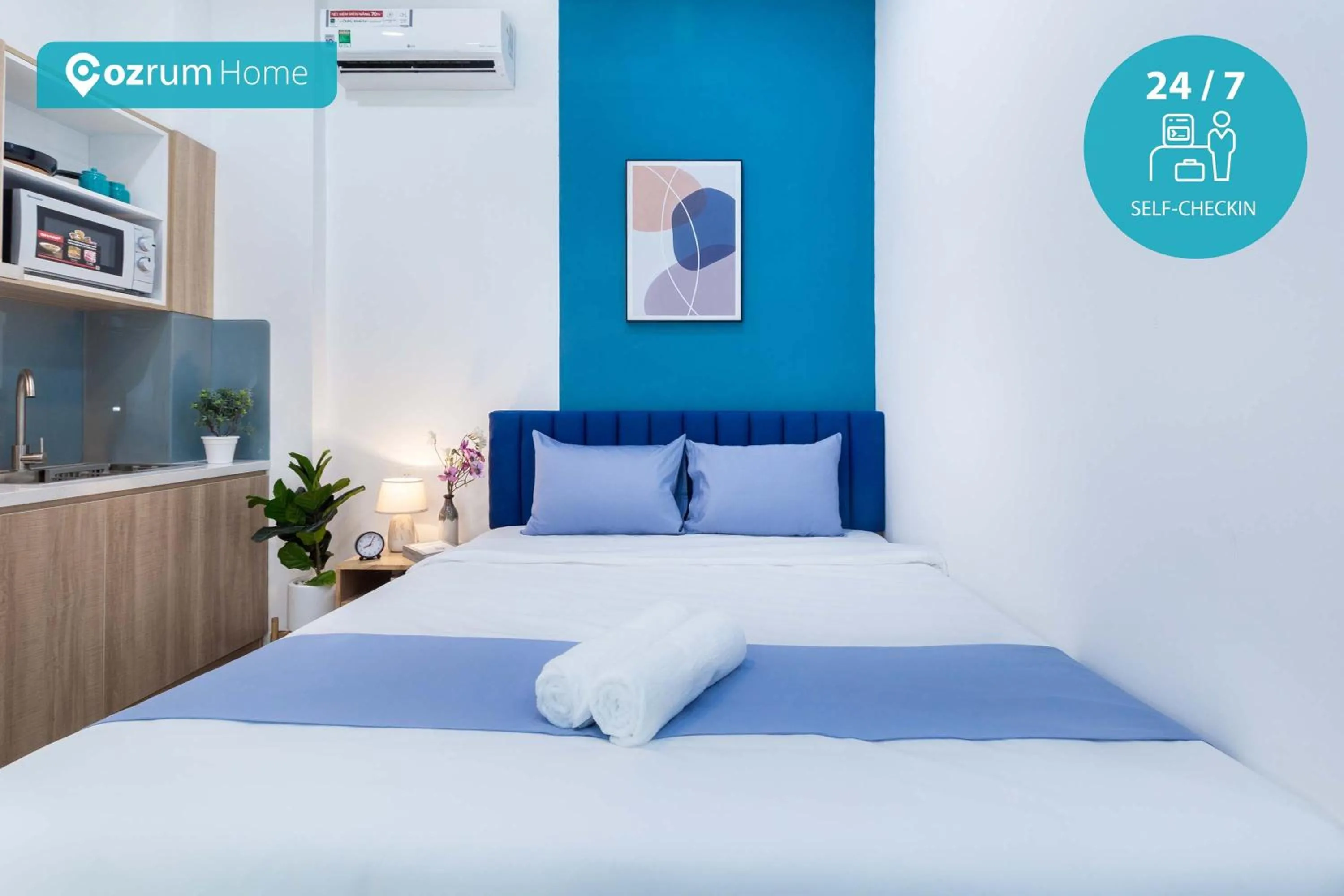 Photo of the whole room, Bed in Cozrum Homes Charming Corner 2