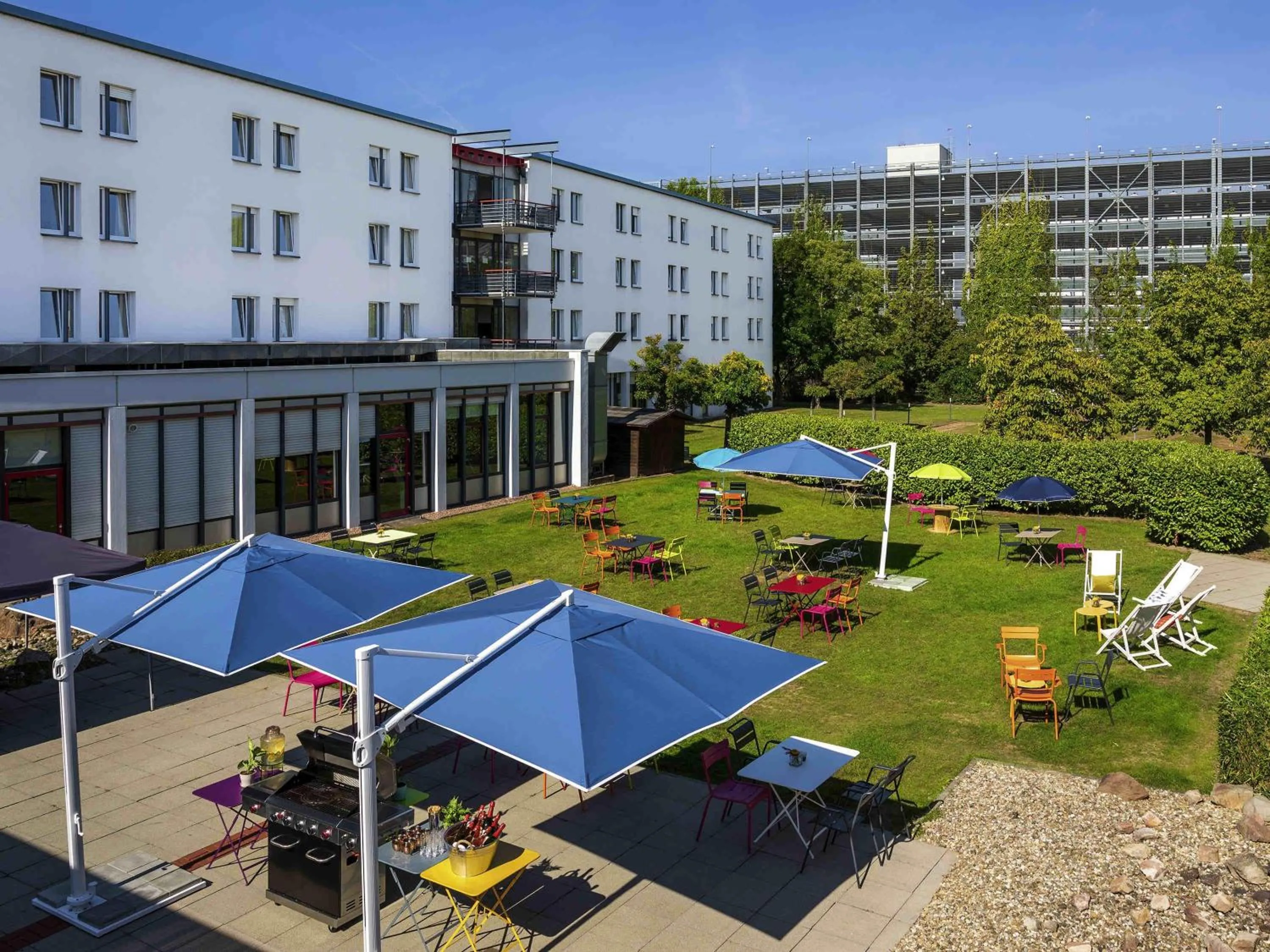 Property building in Greet hotel Darmstadt - an Accor hotel -